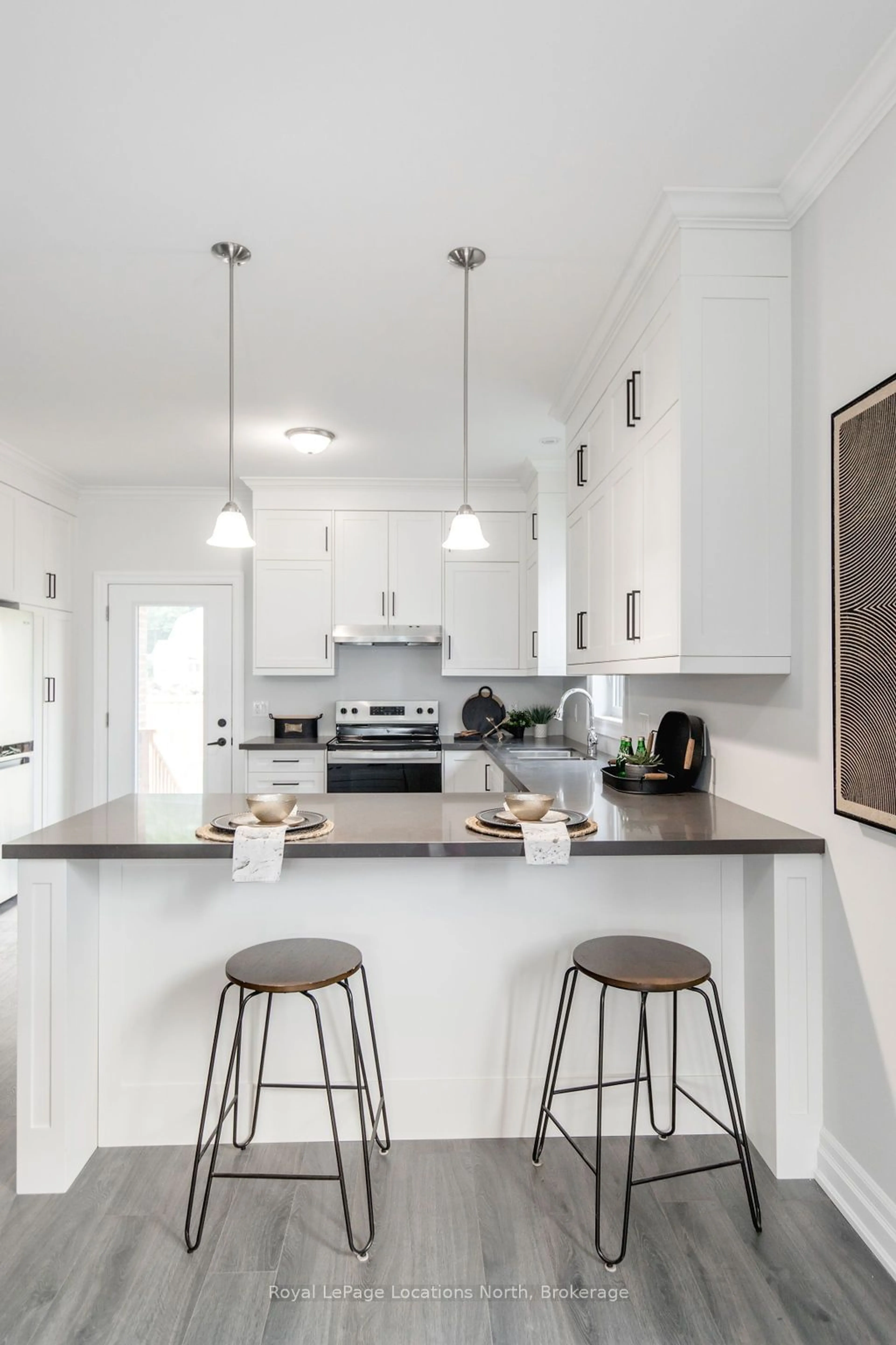 Contemporary kitchen, unknown for 12 NATURES Tr, Wasaga Beach Ontario L9Z 0H4