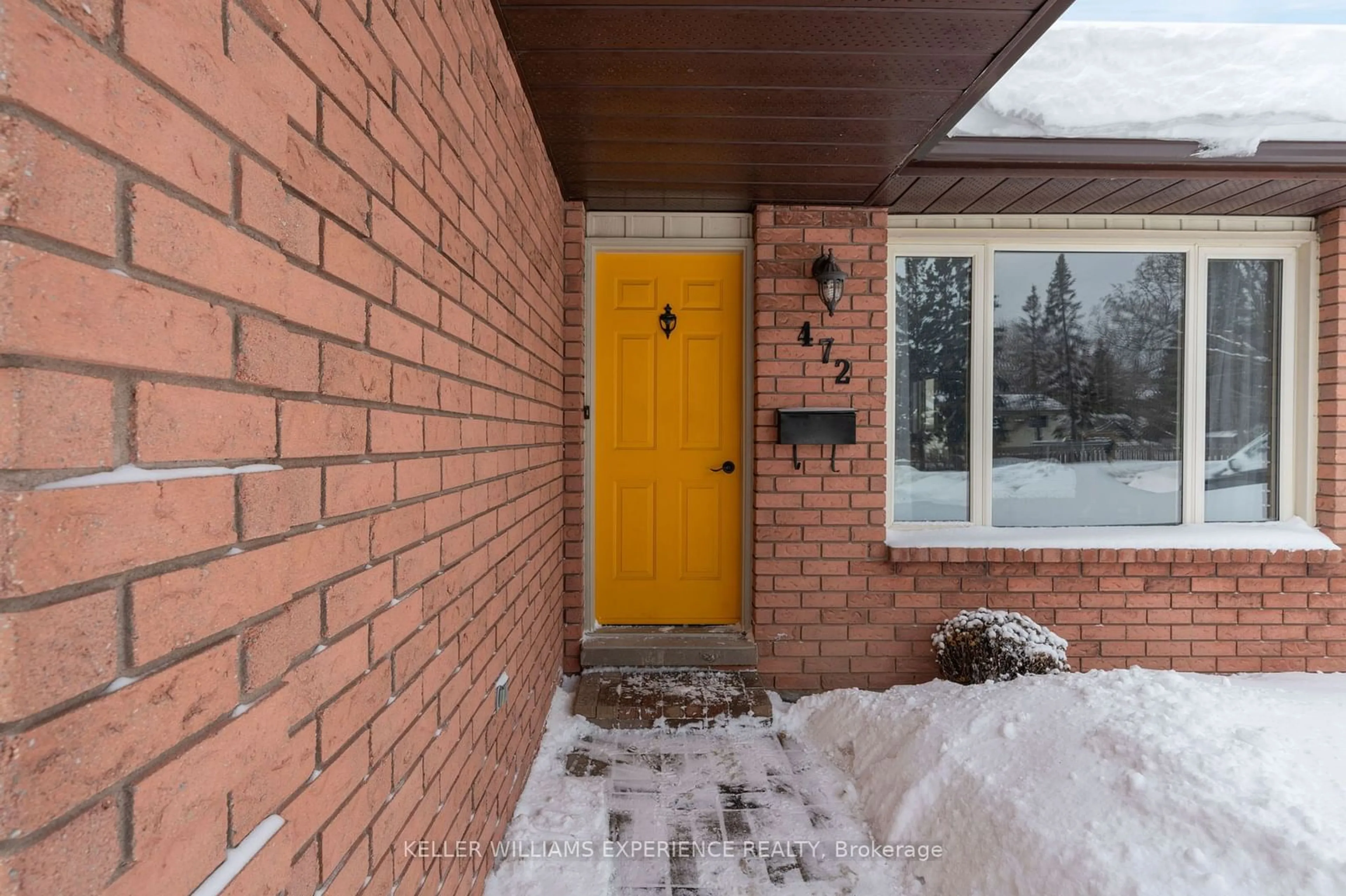 Home with brick exterior material, street for 472 Leacock Dr, Barrie Ontario L4N 5P8