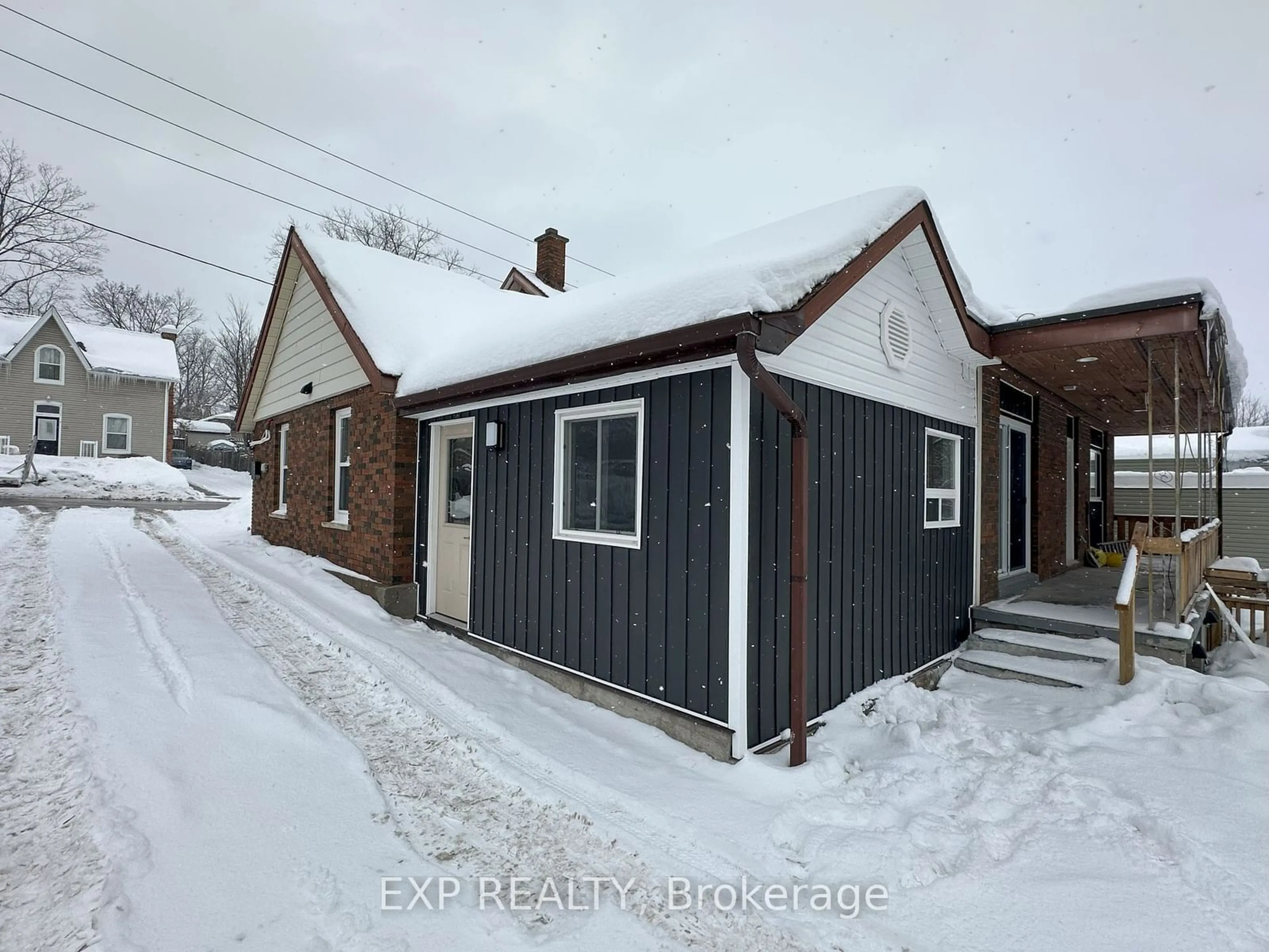 Unknown for 47 Grove St, Barrie Ontario L4M 2N9