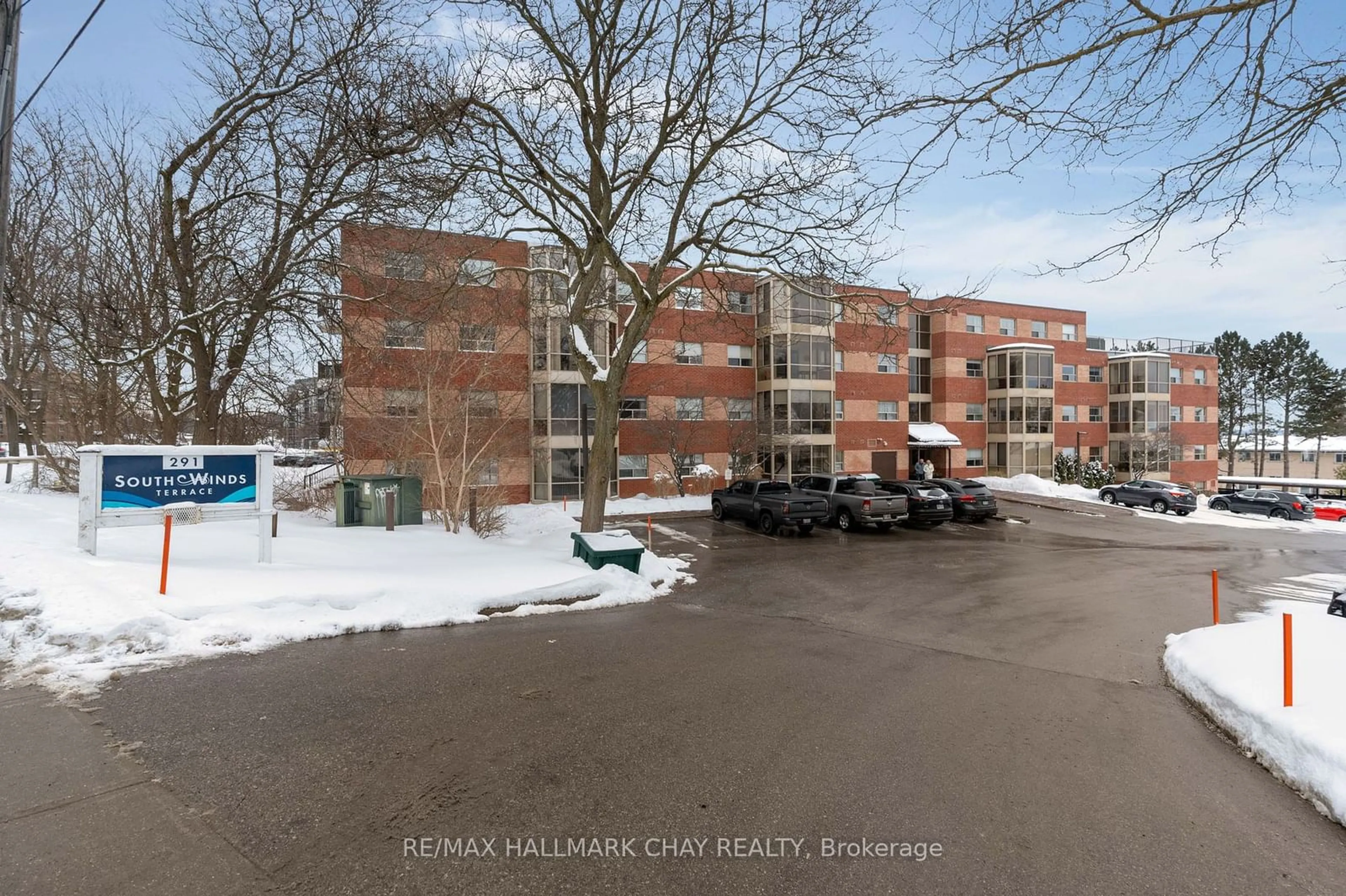 Unknown for 291 Blake St #208, Barrie Ontario L4M 1K7