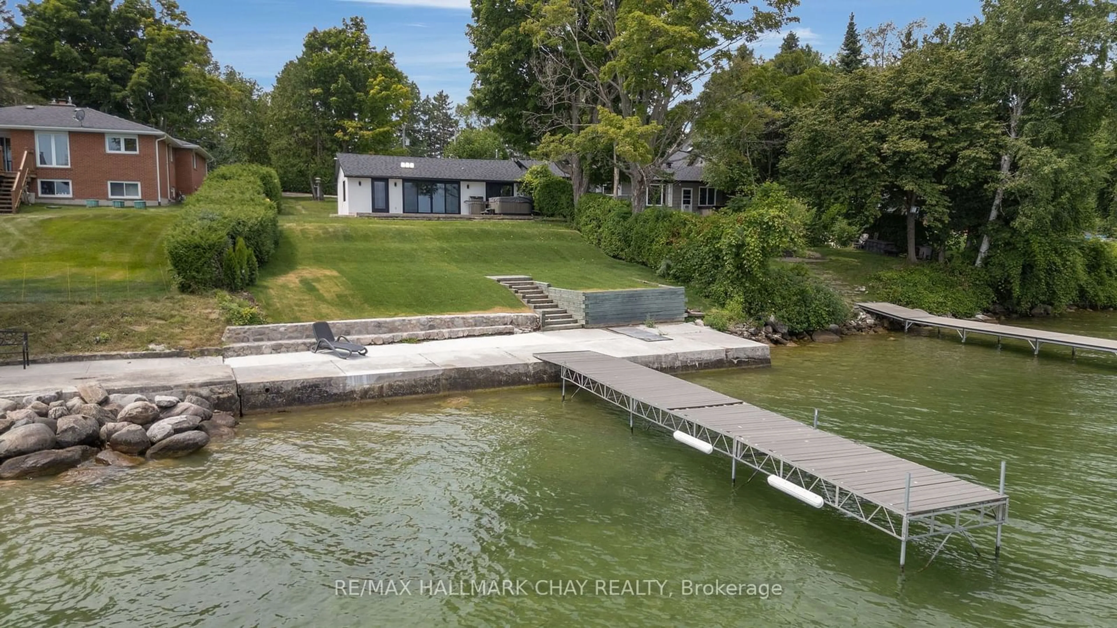 A pic from outside/outdoor area/front of a property/back of a property/a pic from drone, water/lake/river/ocean view for 901 Woodland Dr, Oro-Medonte Ontario L3V 6H1