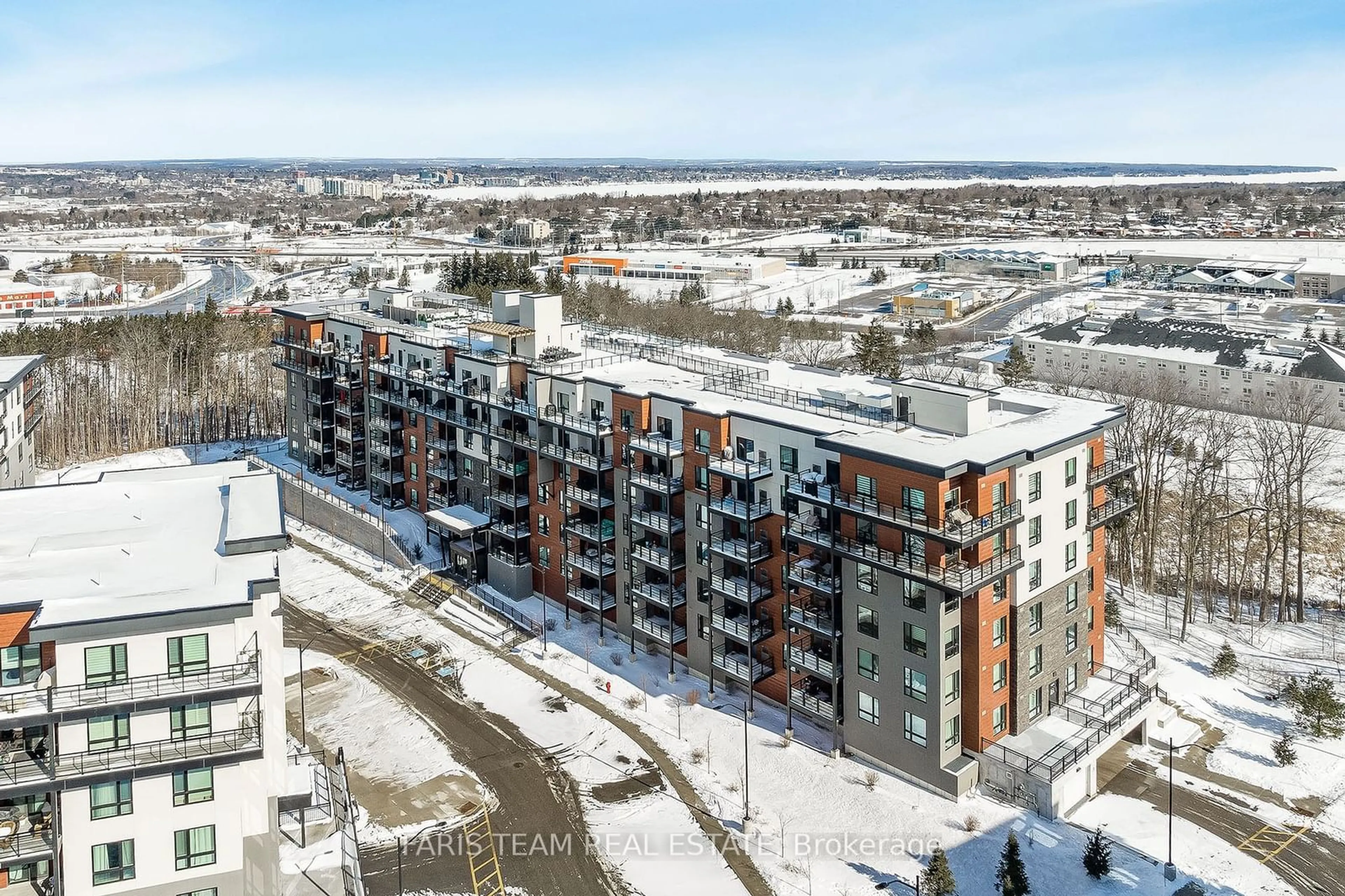 A pic from outside/outdoor area/front of a property/back of a property/a pic from drone, city buildings view from balcony for 302 Essa Rd #603, Barrie Ontario L9J 0H3