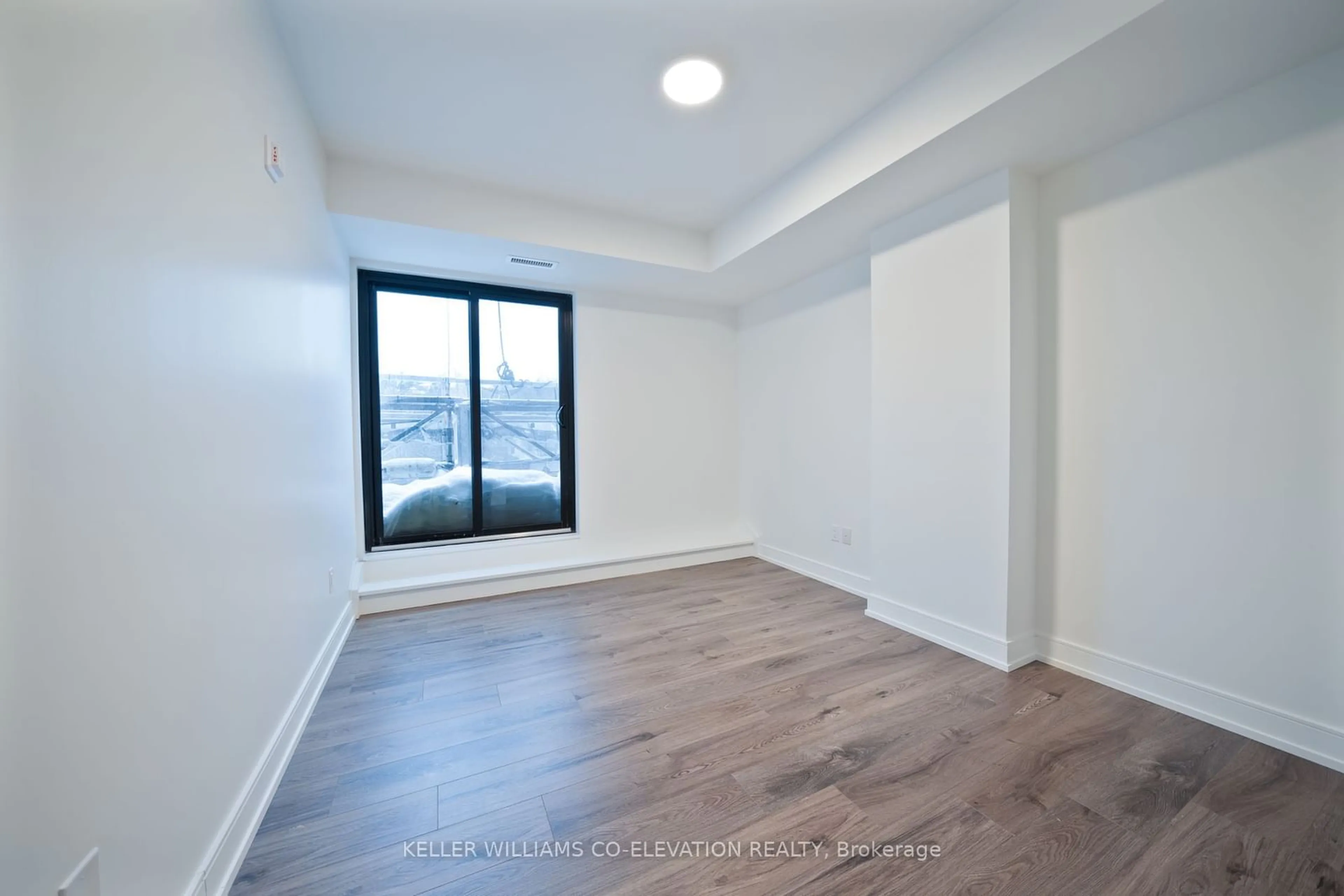 A pic of a room for 185 Dunlop St #414, Barrie Ontario L4M 1B2