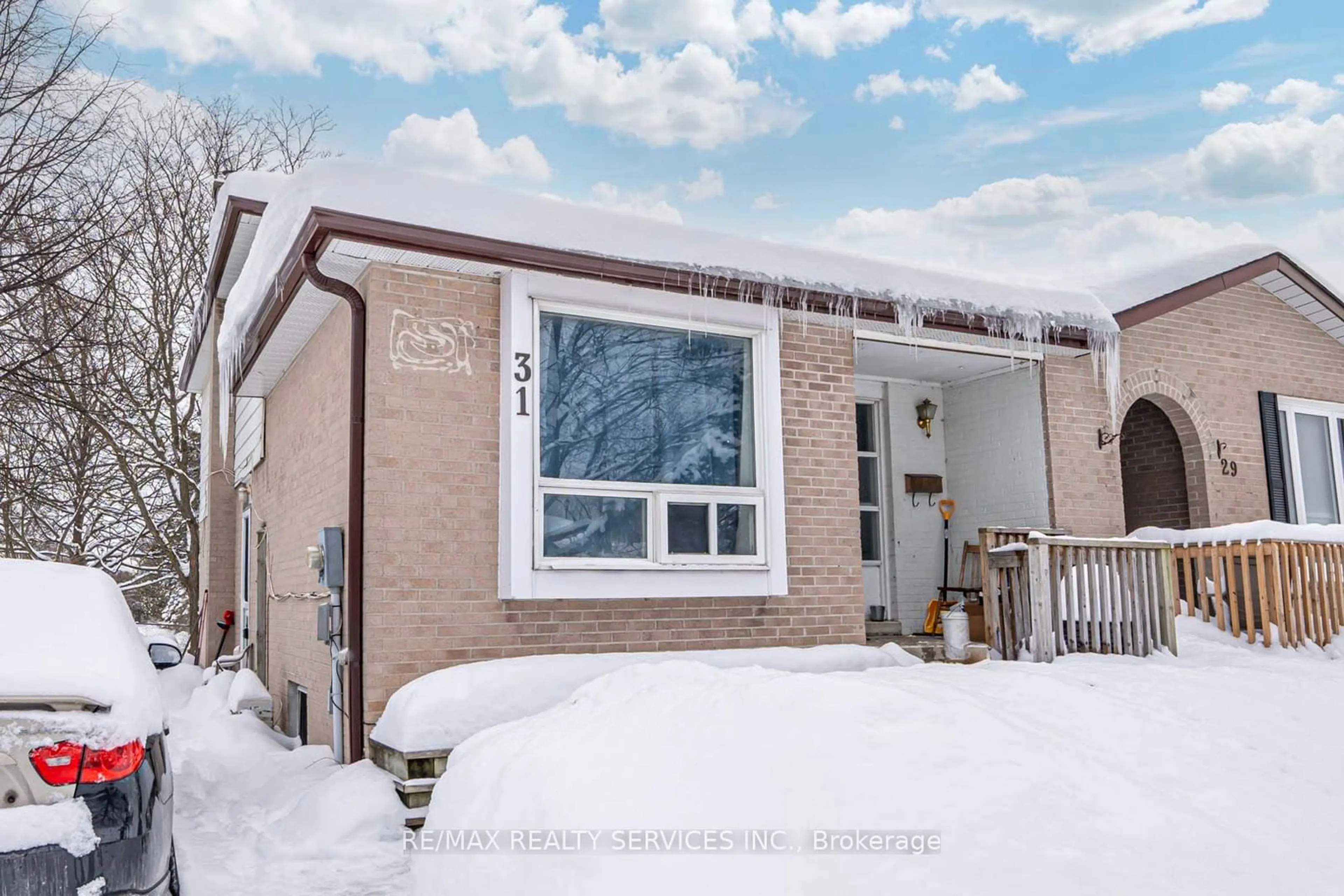 Unknown for 31 Sylvia St, Barrie Ontario L4M 5J2