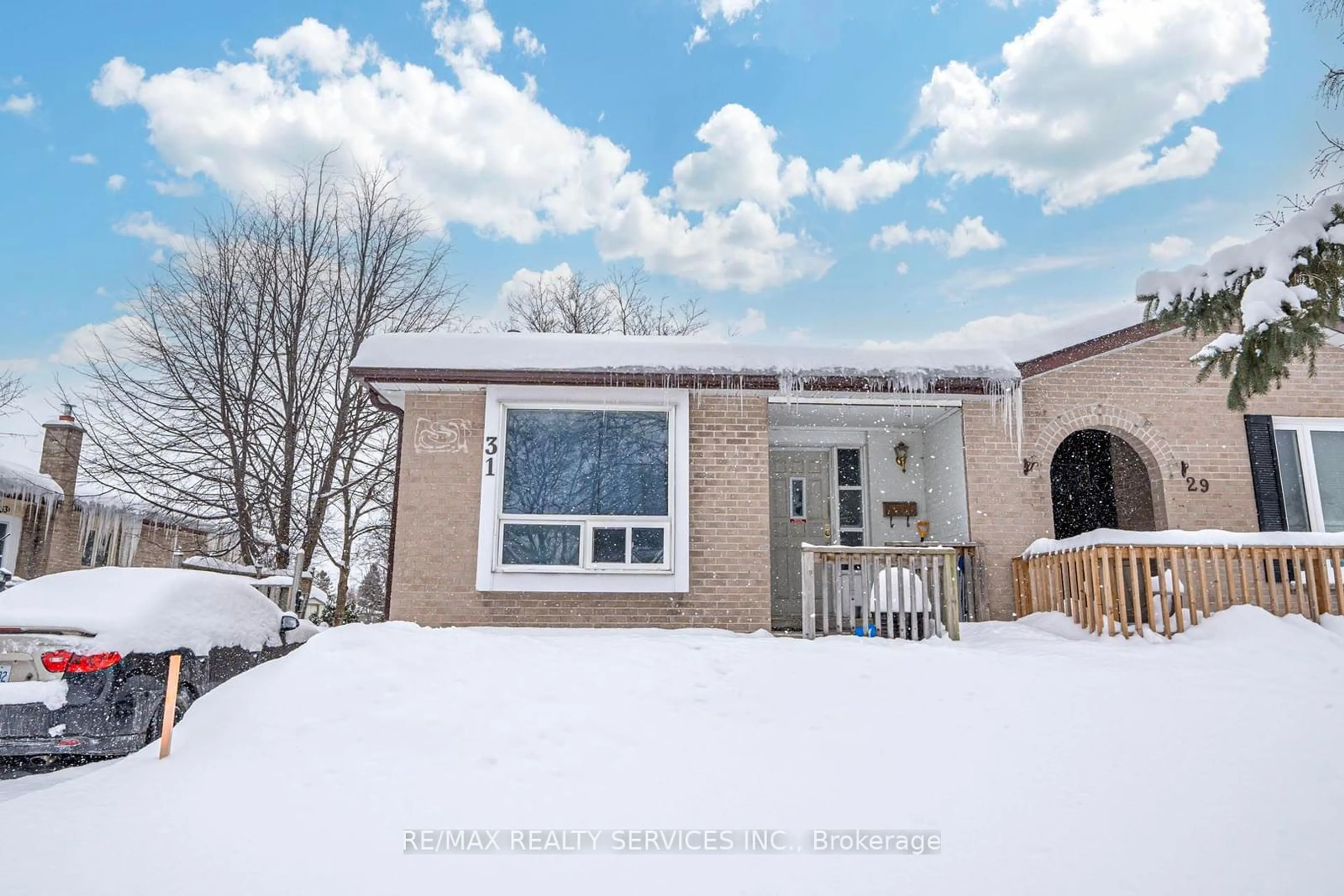 Unknown for 31 Sylvia St, Barrie Ontario L4M 5J2