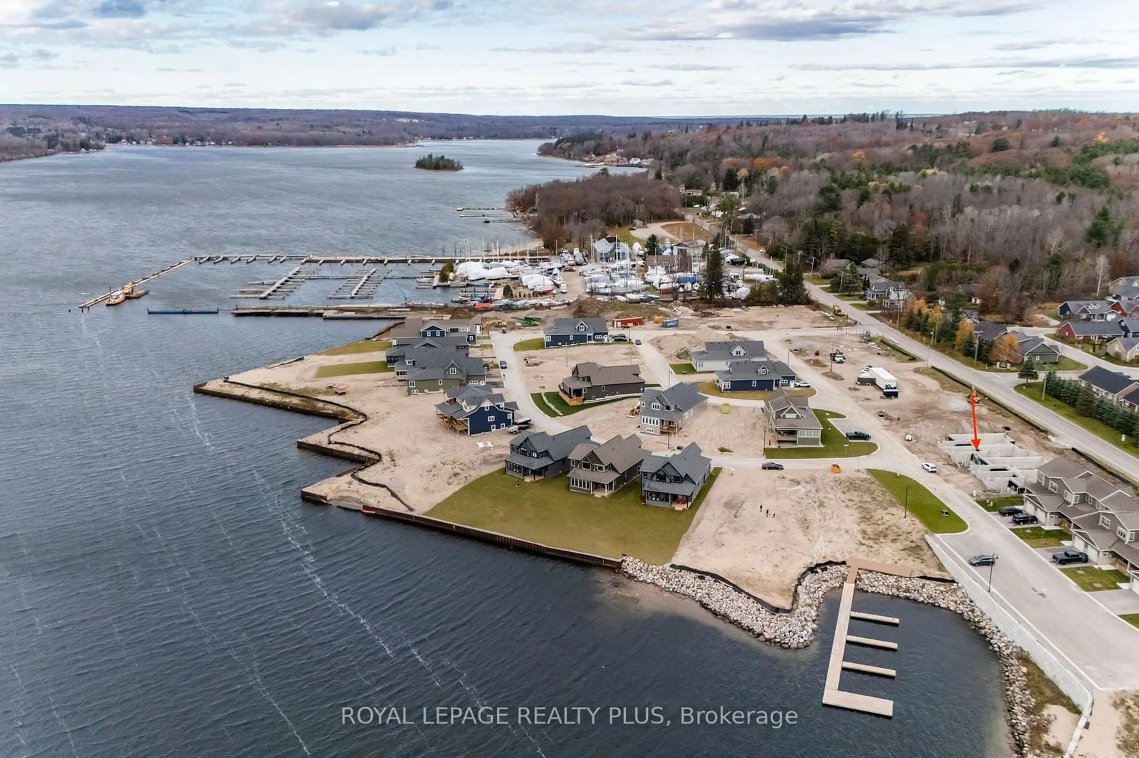 A pic from outside/outdoor area/front of a property/back of a property/a pic from drone, water/lake/river/ocean view for 17 Quarry Rd, Penetanguishene Ontario L9M 0W6