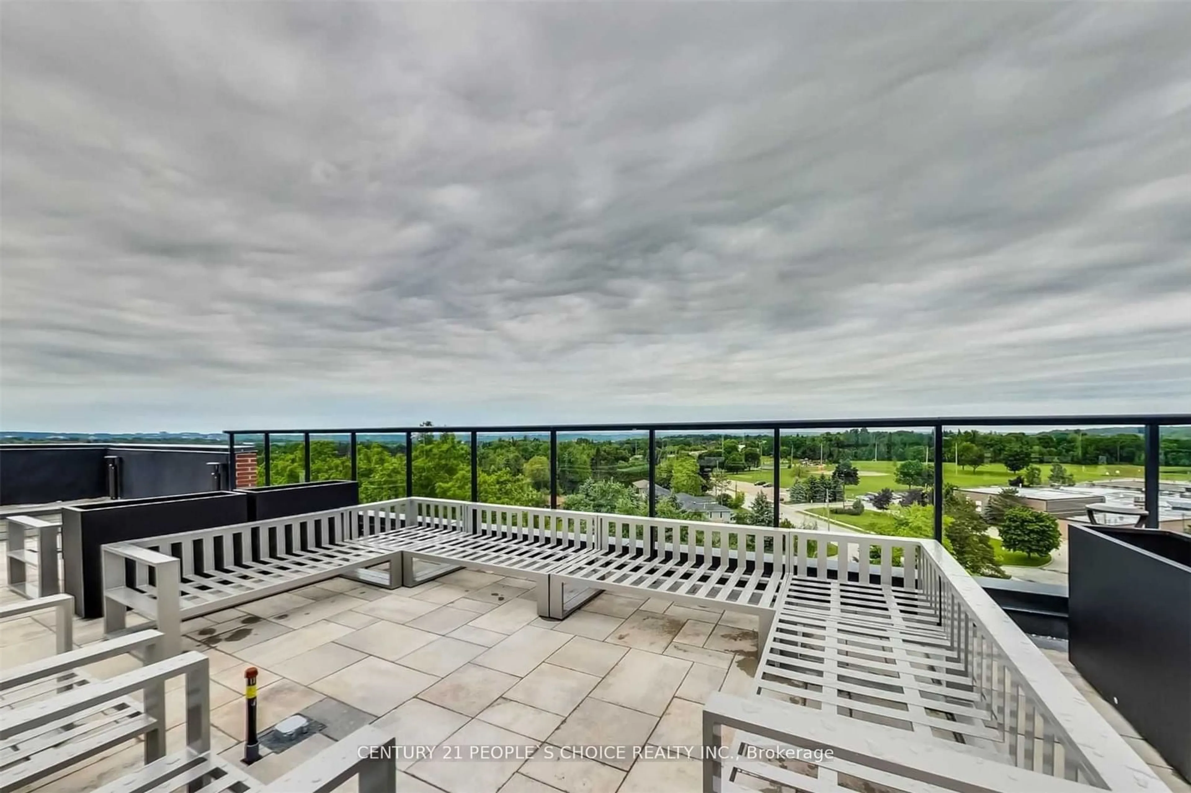 Patio, city buildings view from balcony for 681 Yonge St #528, Barrie Ontario L4N 4E8