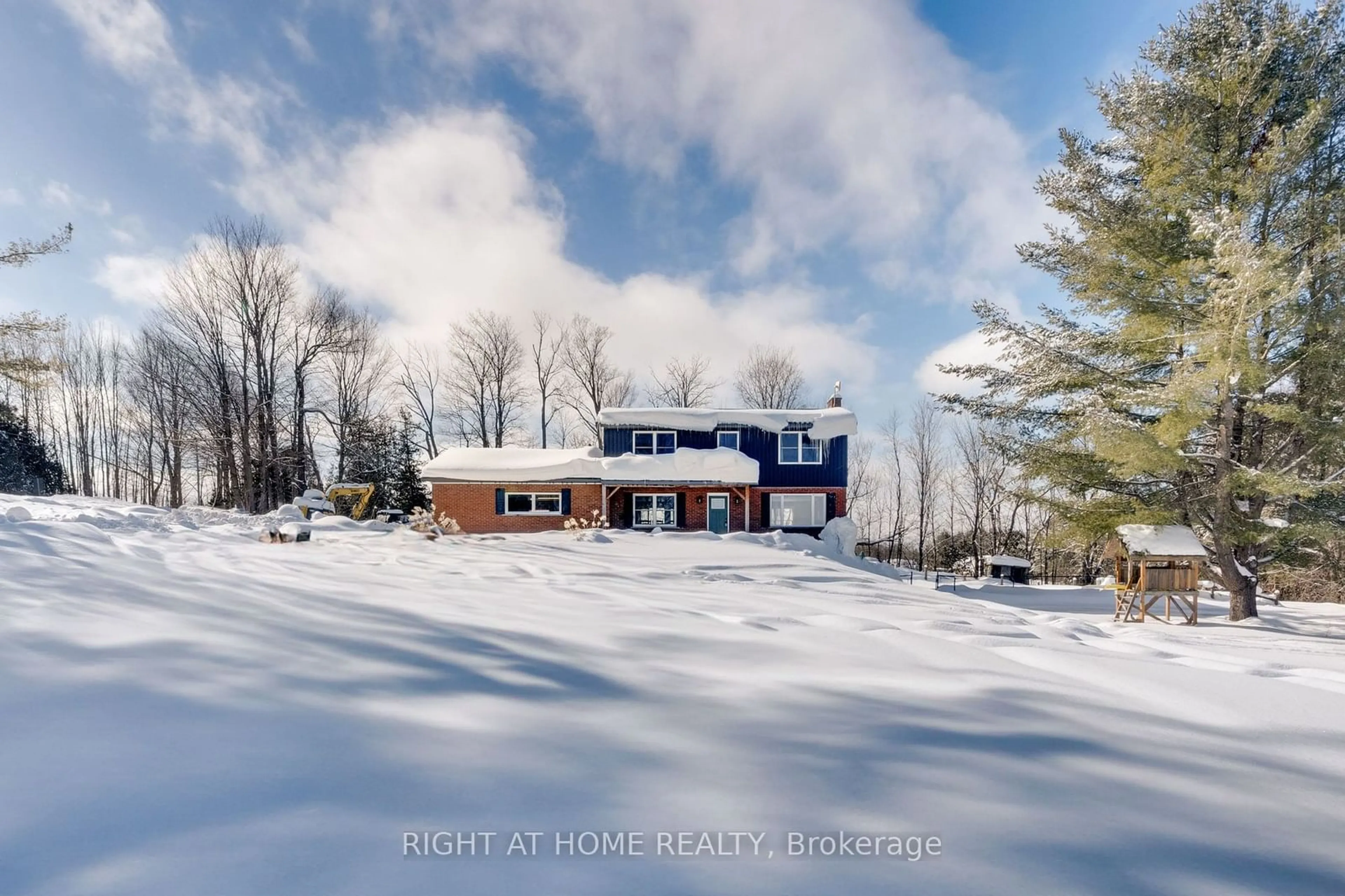 A pic from outside/outdoor area/front of a property/back of a property/a pic from drone, street for 1384 15/16 Sdrd, Oro-Medonte Ontario L0L 1T0