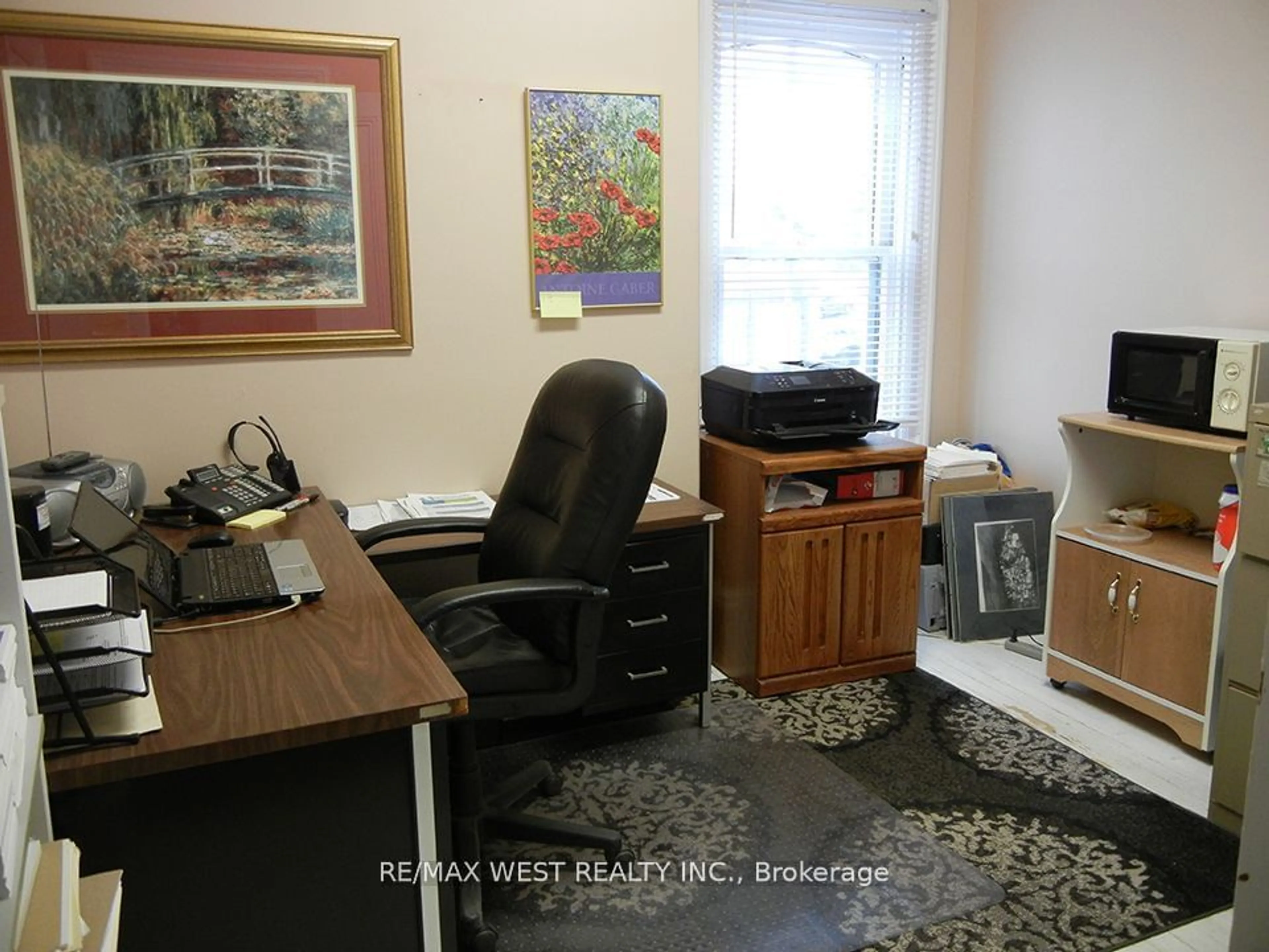 A pic of a room for 169 Bayfield St, Barrie Ontario L4M 3B4