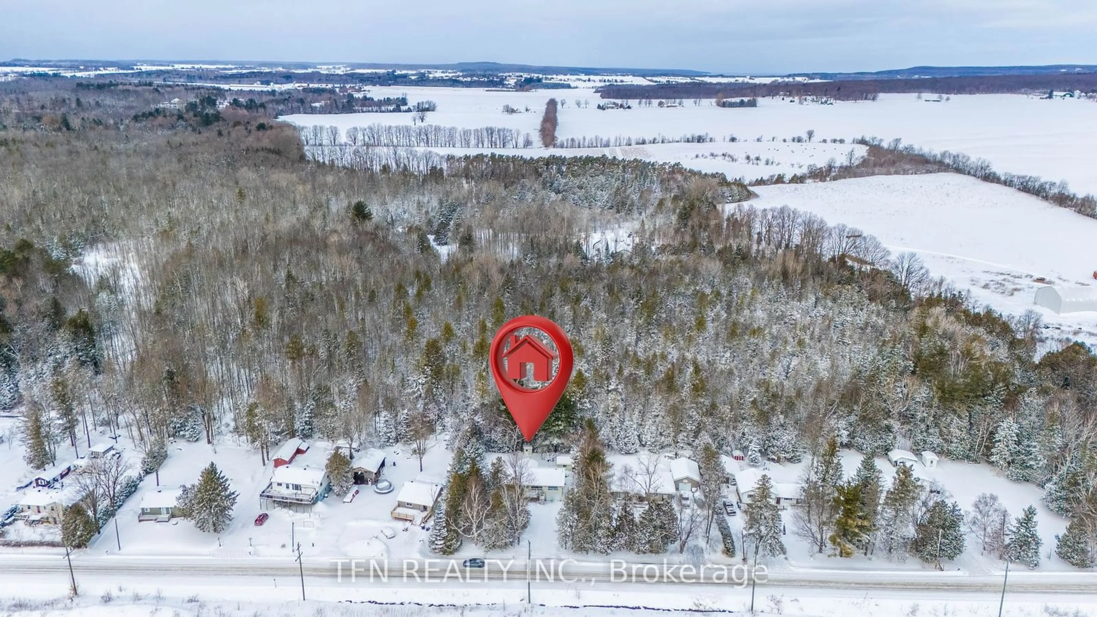 A pic from outside/outdoor area/front of a property/back of a property/a pic from drone, unknown for 322 Concession 13 Rd, Tiny Ontario L0L 2J0