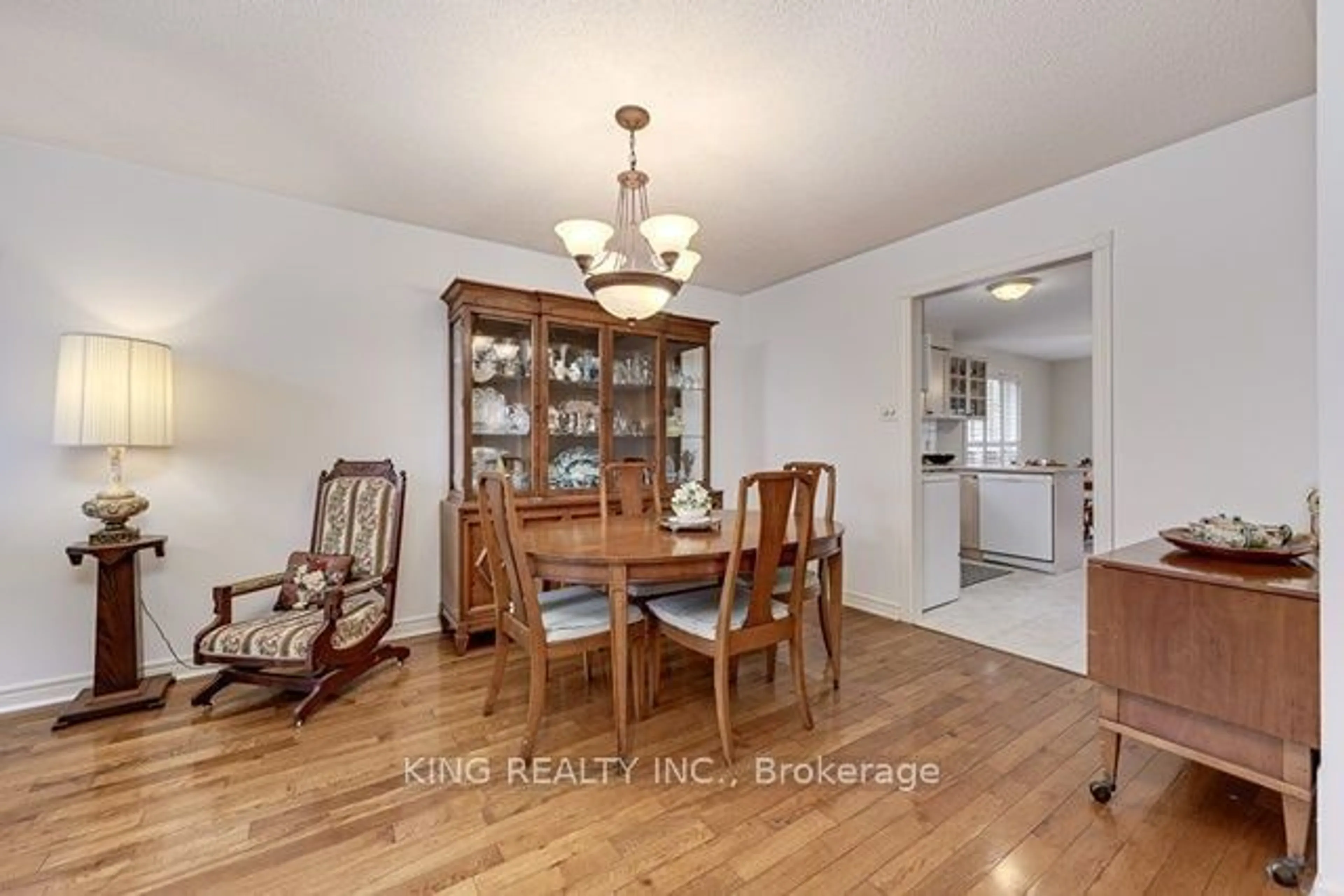 Dining room, wood/laminate floor for 5 Danielle Cres, Barrie Ontario L4N 0Y6