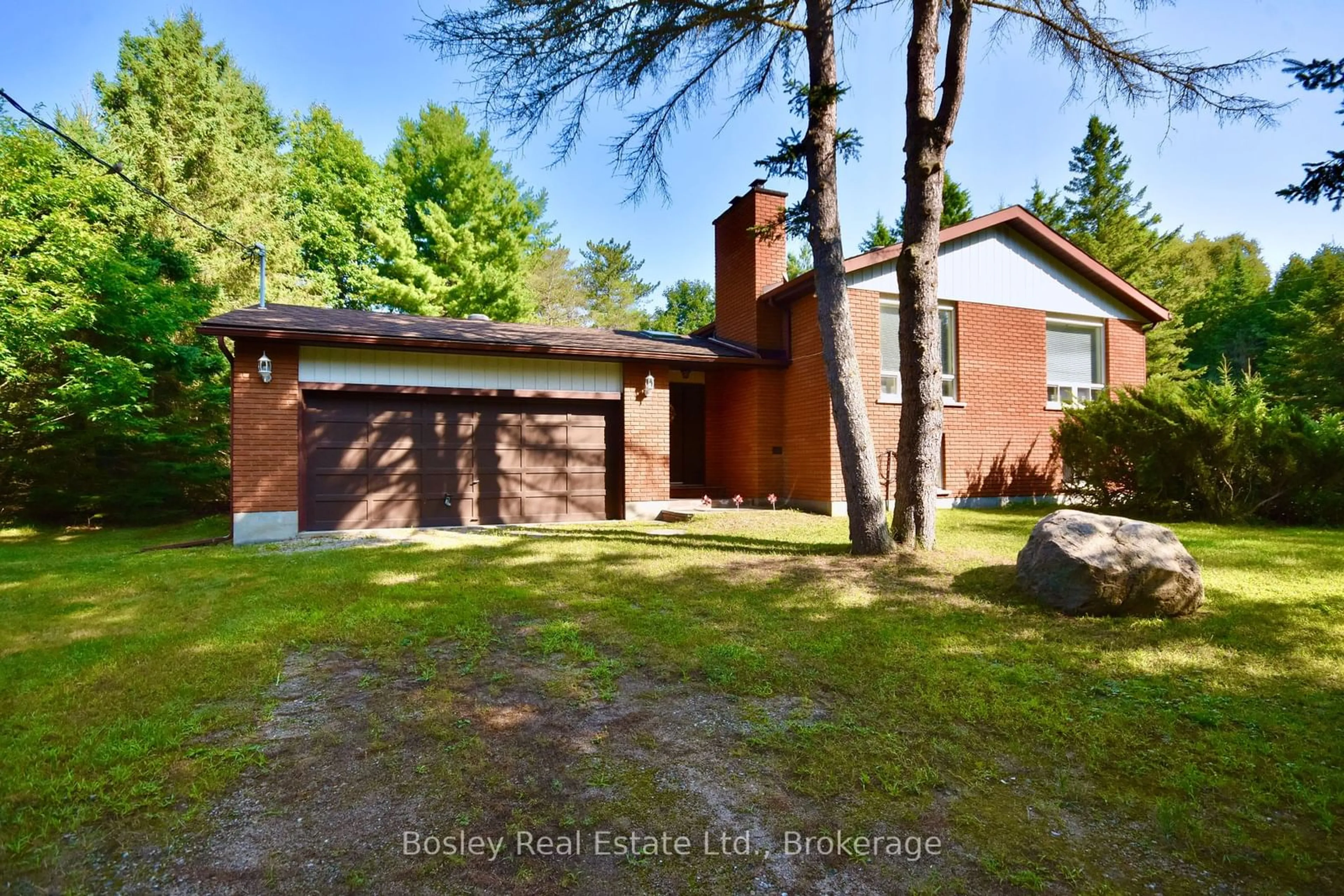 Home with brick exterior material, unknown for 2 Rue Karola, Tiny Ontario L0L 2J0