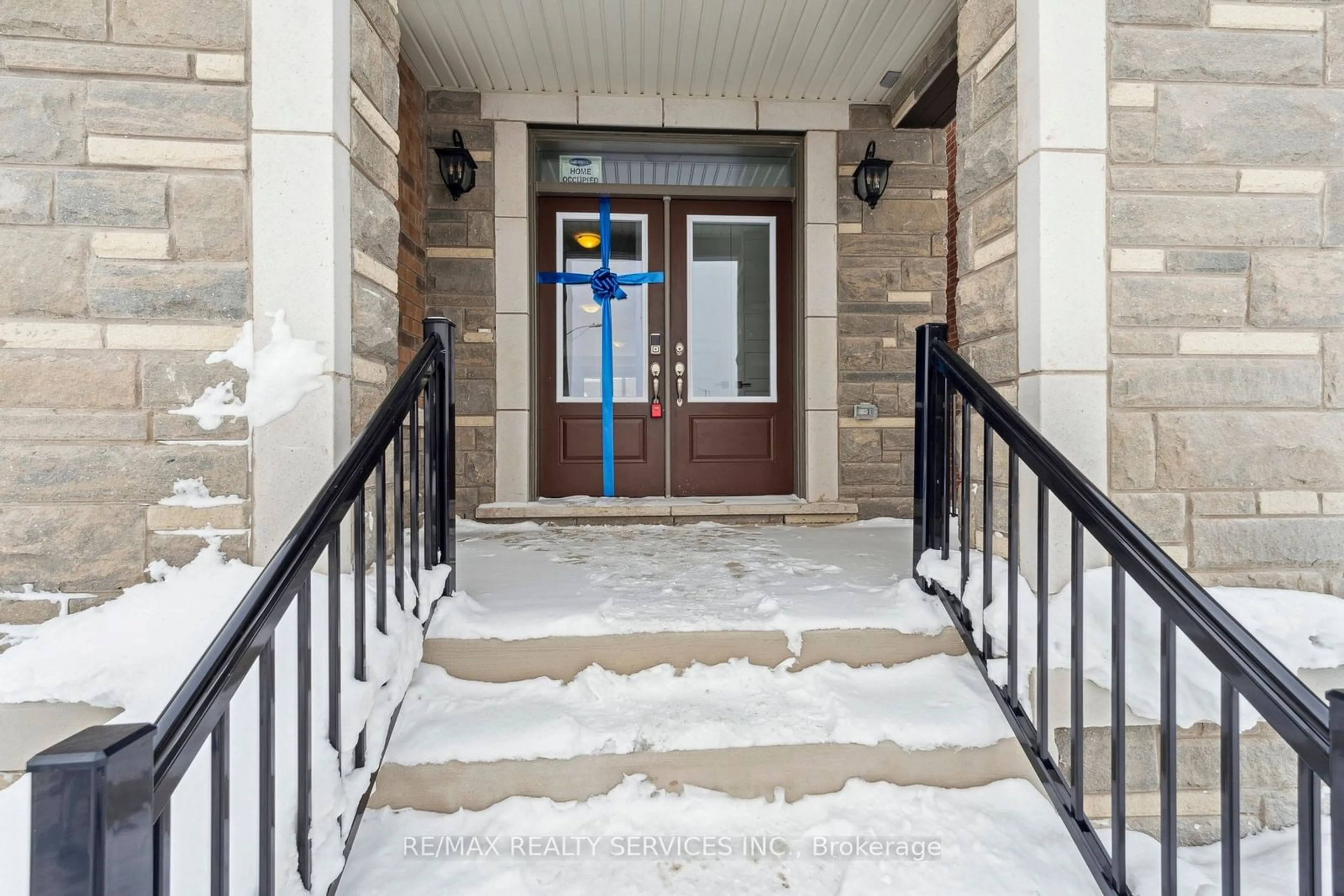 Indoor entryway for 36 Betterridge Tr, Barrie Ontario L9J 0Z6