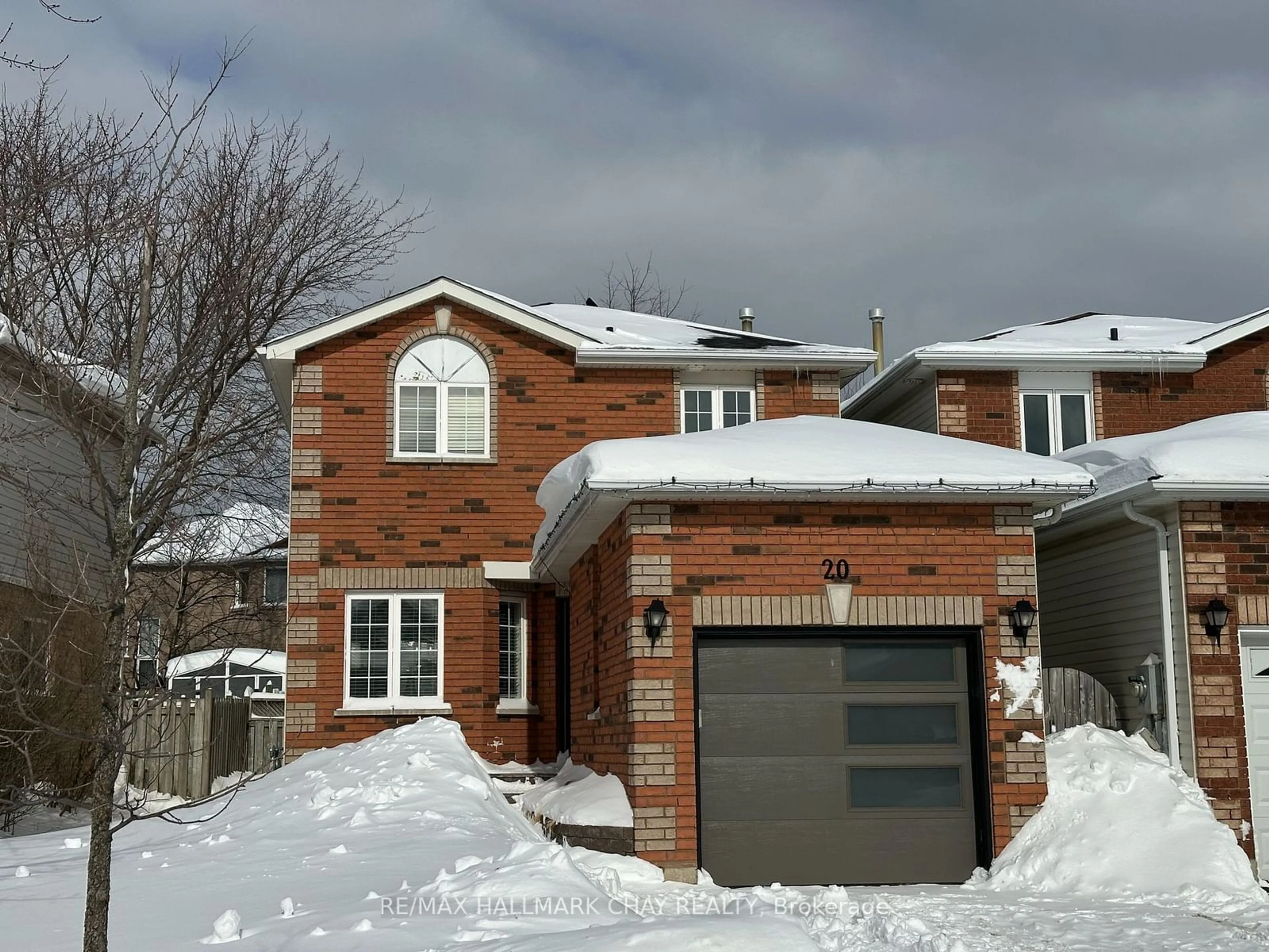 Home with brick exterior material, street for 20 Willow Dr, Barrie Ontario L4N 8T2