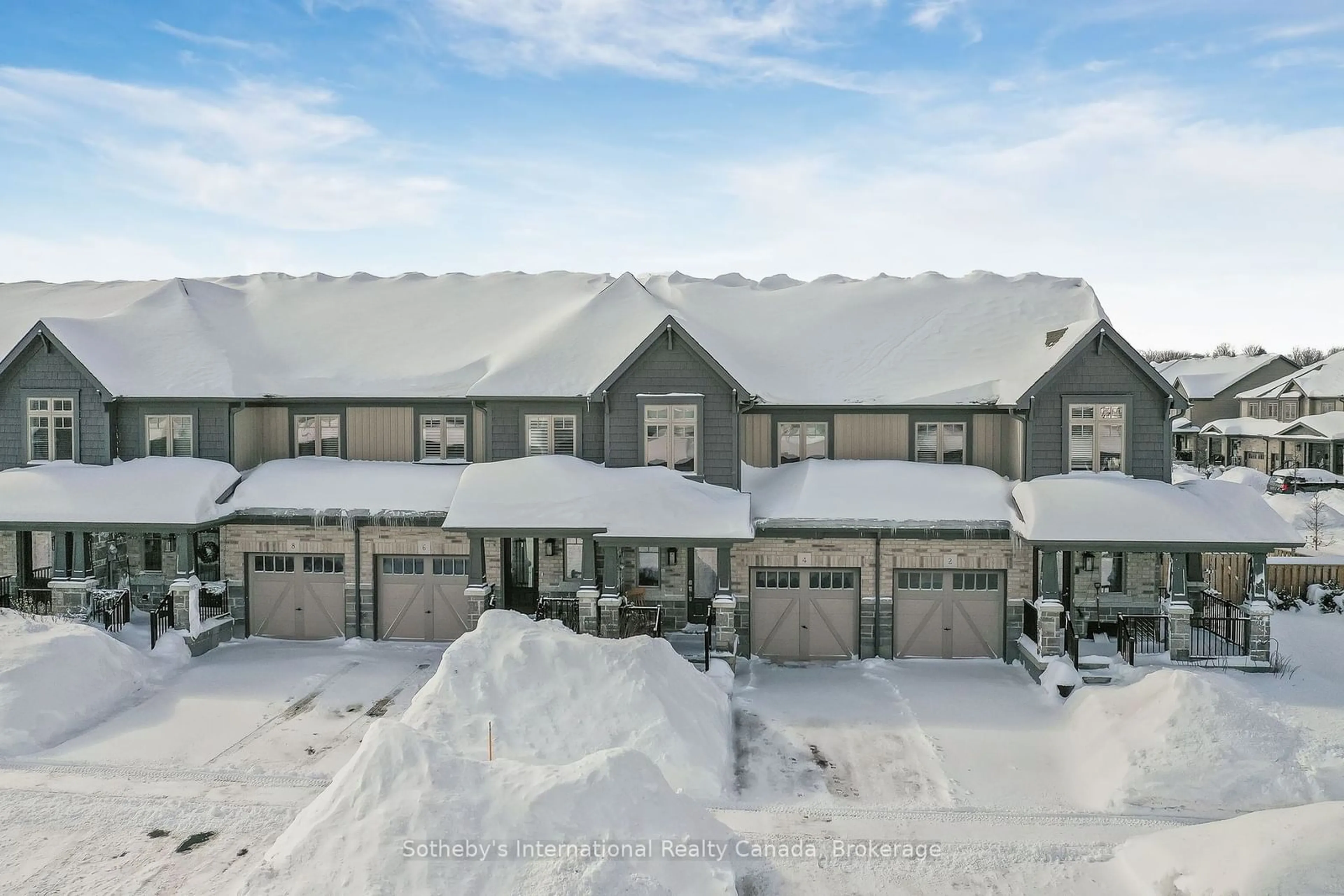 A pic from outside/outdoor area/front of a property/back of a property/a pic from drone, unknown for 4 Archer Ave, Collingwood Ontario L9Y 3B7