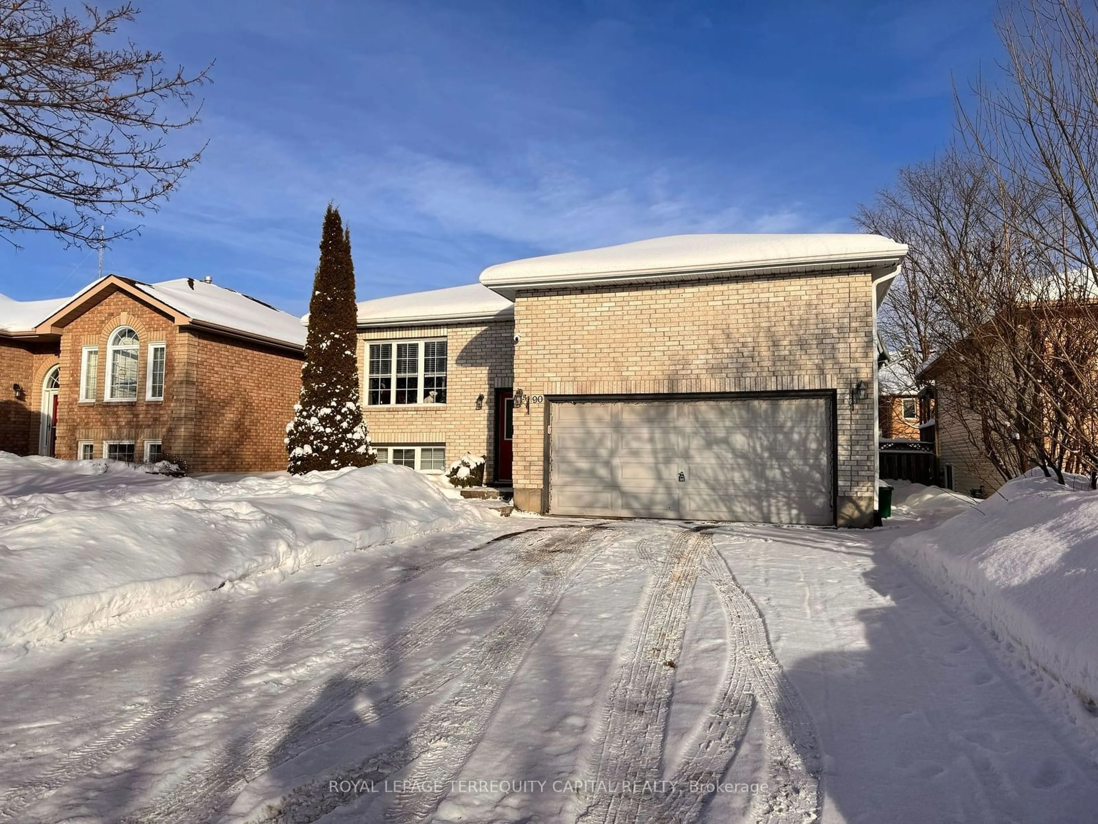 Home with brick exterior material, street for 90 O'SHAUGHNESSY Cres, Barrie Ontario L4N 7L9