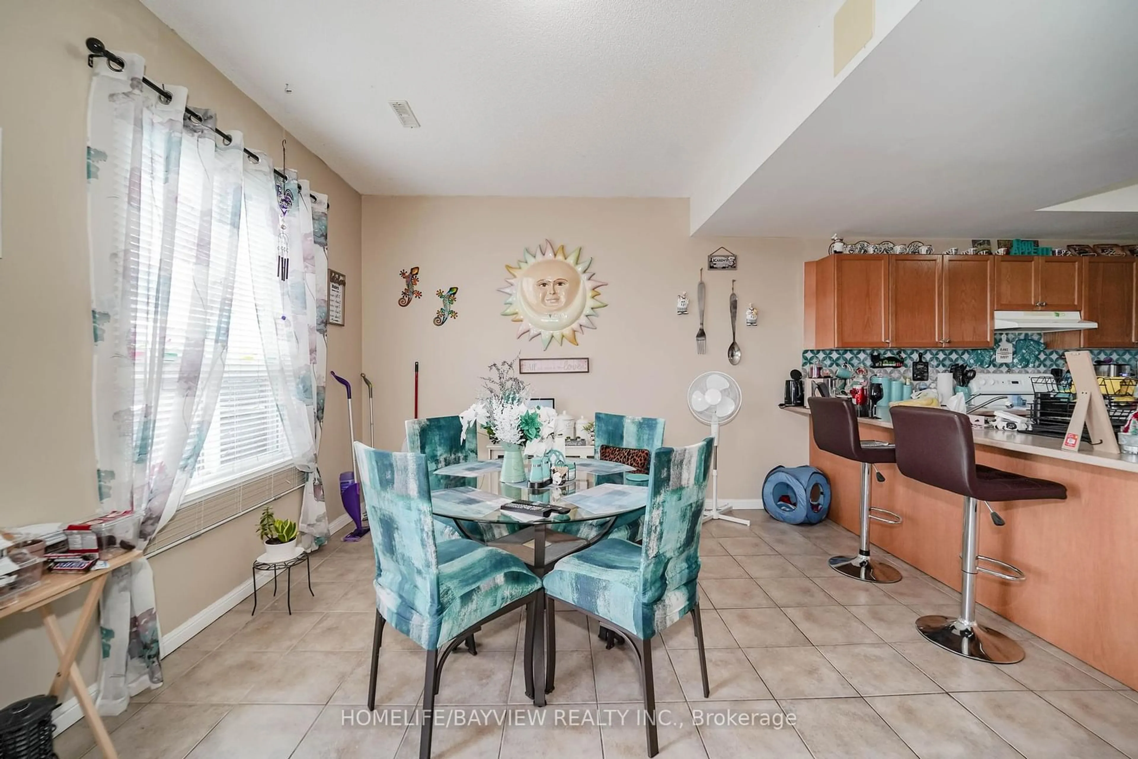 Dining room, ceramic/tile floor for 353 EDGEHILL Dr, Barrie Ontario L4N 9X5