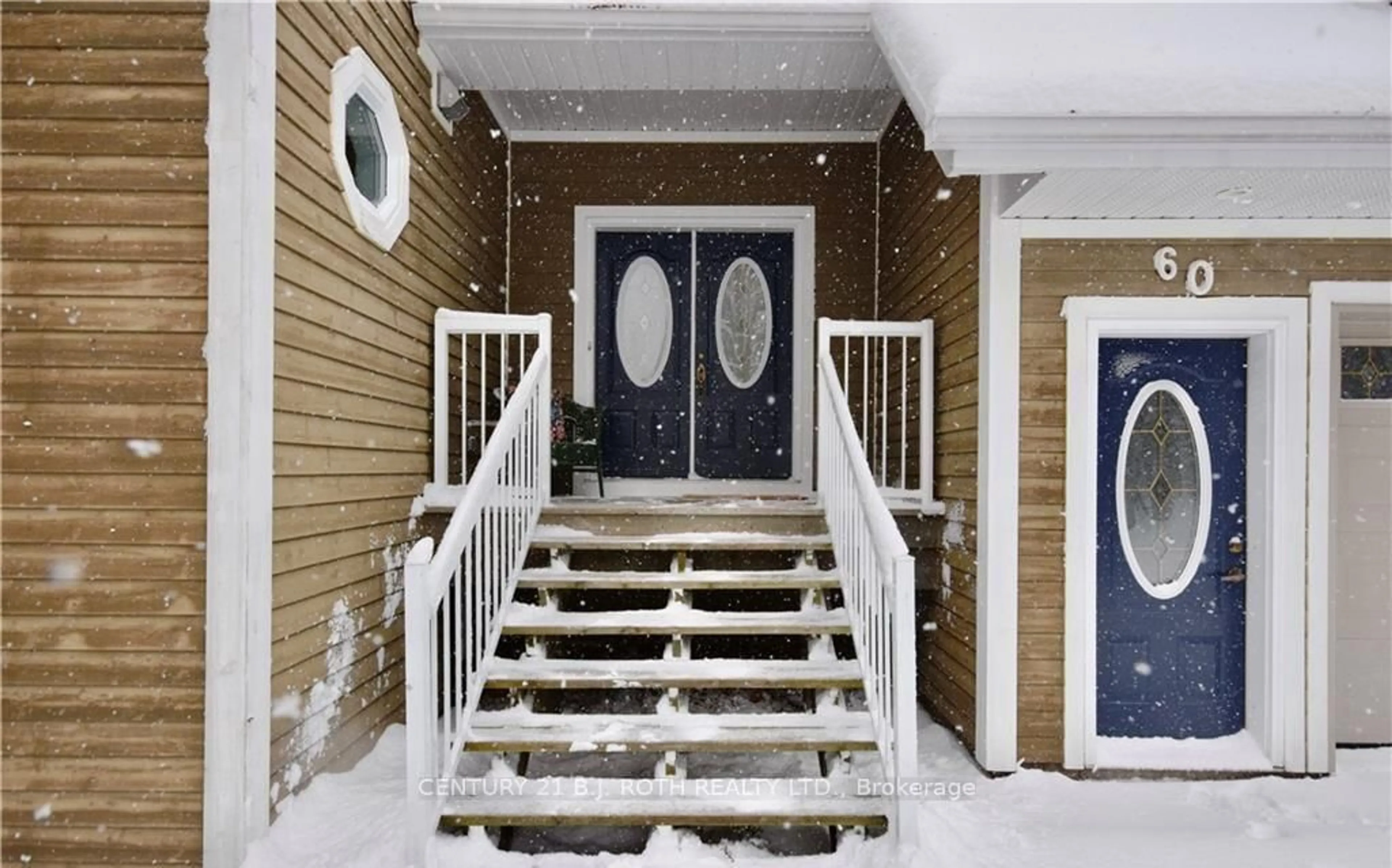 Indoor foyer for 60 BALSAM St, Tiny Ontario L0L 1P1