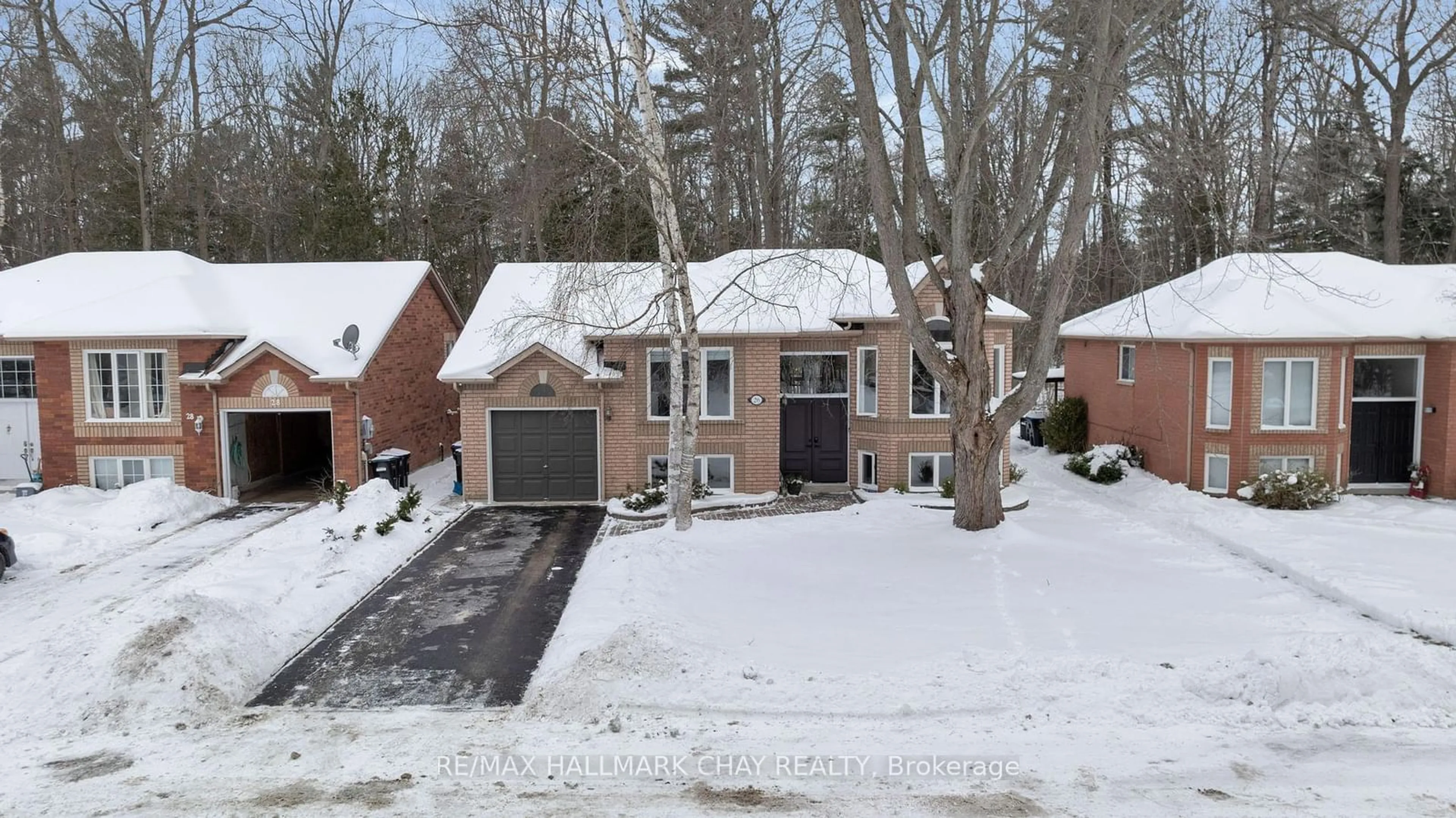 Home with brick exterior material, street for 26 Brillinger Dr, Wasaga Beach Ontario L9Z 1L4