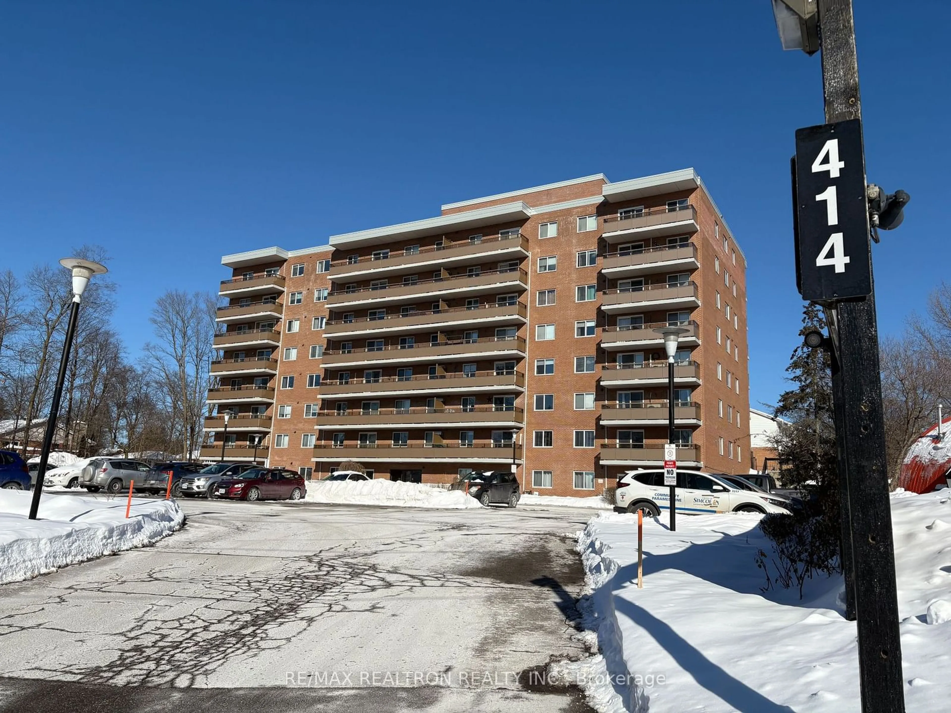 Unknown for 414 Blake St #103, Barrie Ontario L4M 5J7