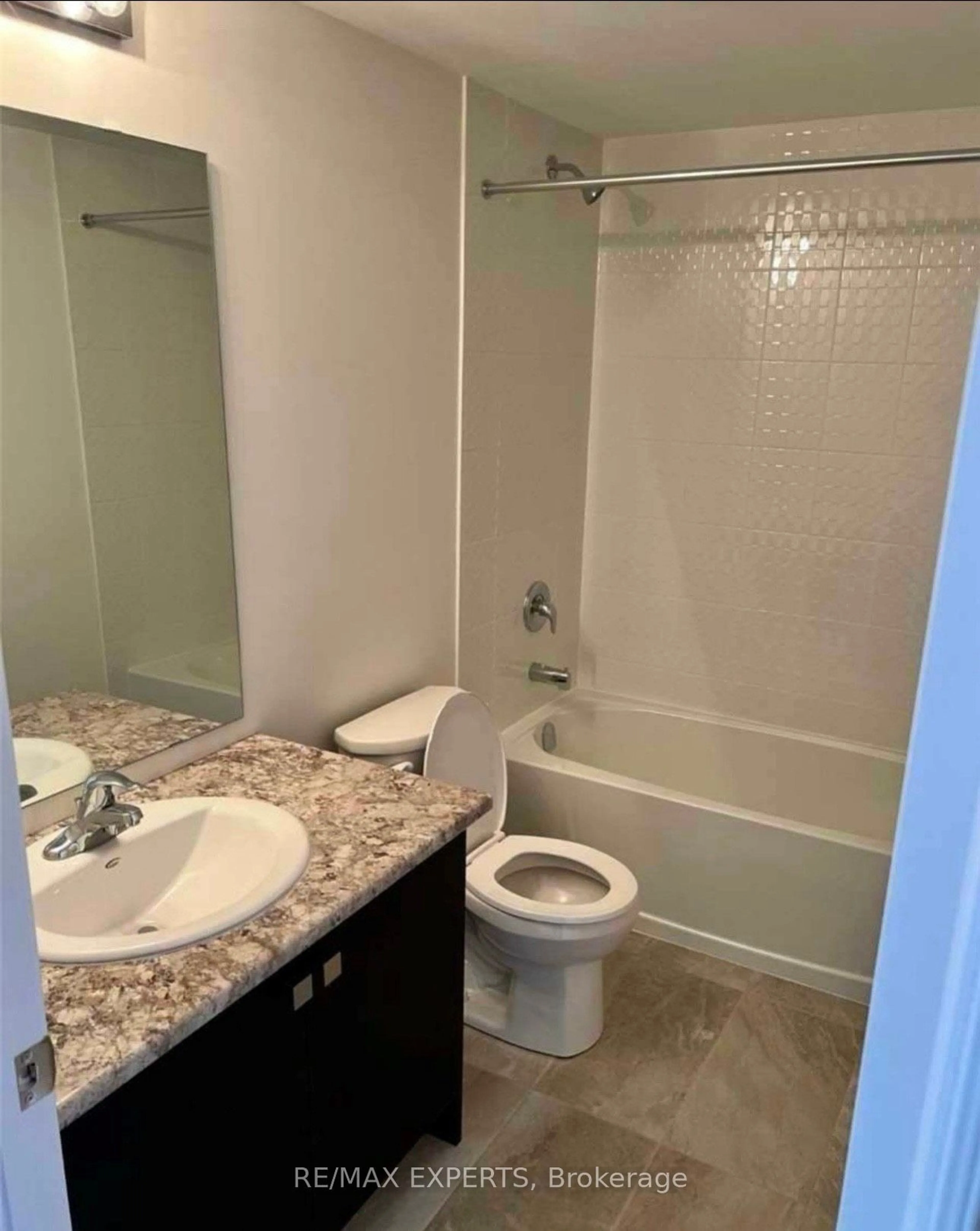 Standard bathroom, unknown for 33 Bannister Rd, Barrie Ontario L9J 0L5