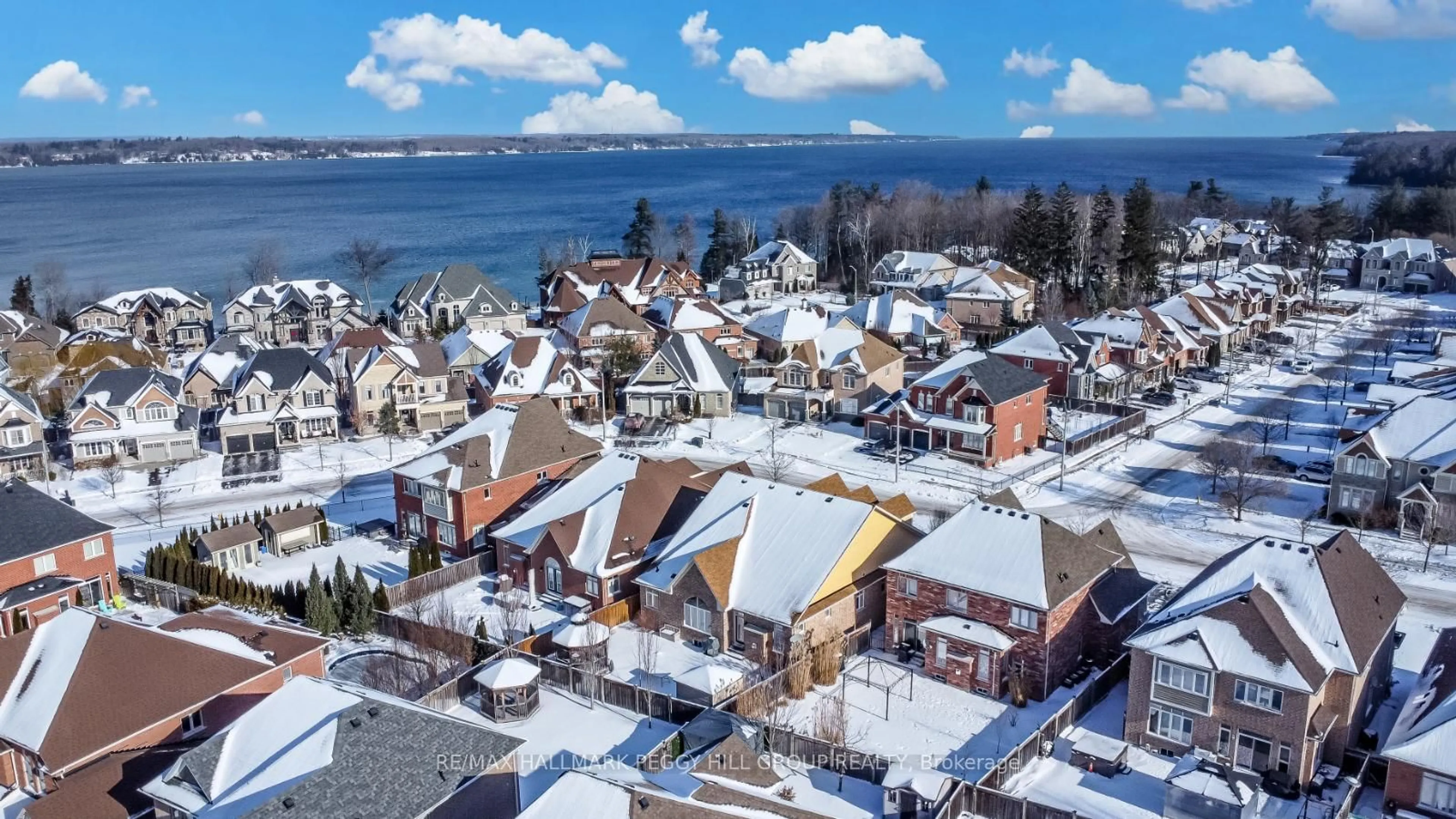 A pic from outside/outdoor area/front of a property/back of a property/a pic from drone, unknown for 35 Royal Park Blvd, Barrie Ontario L4N 6M8