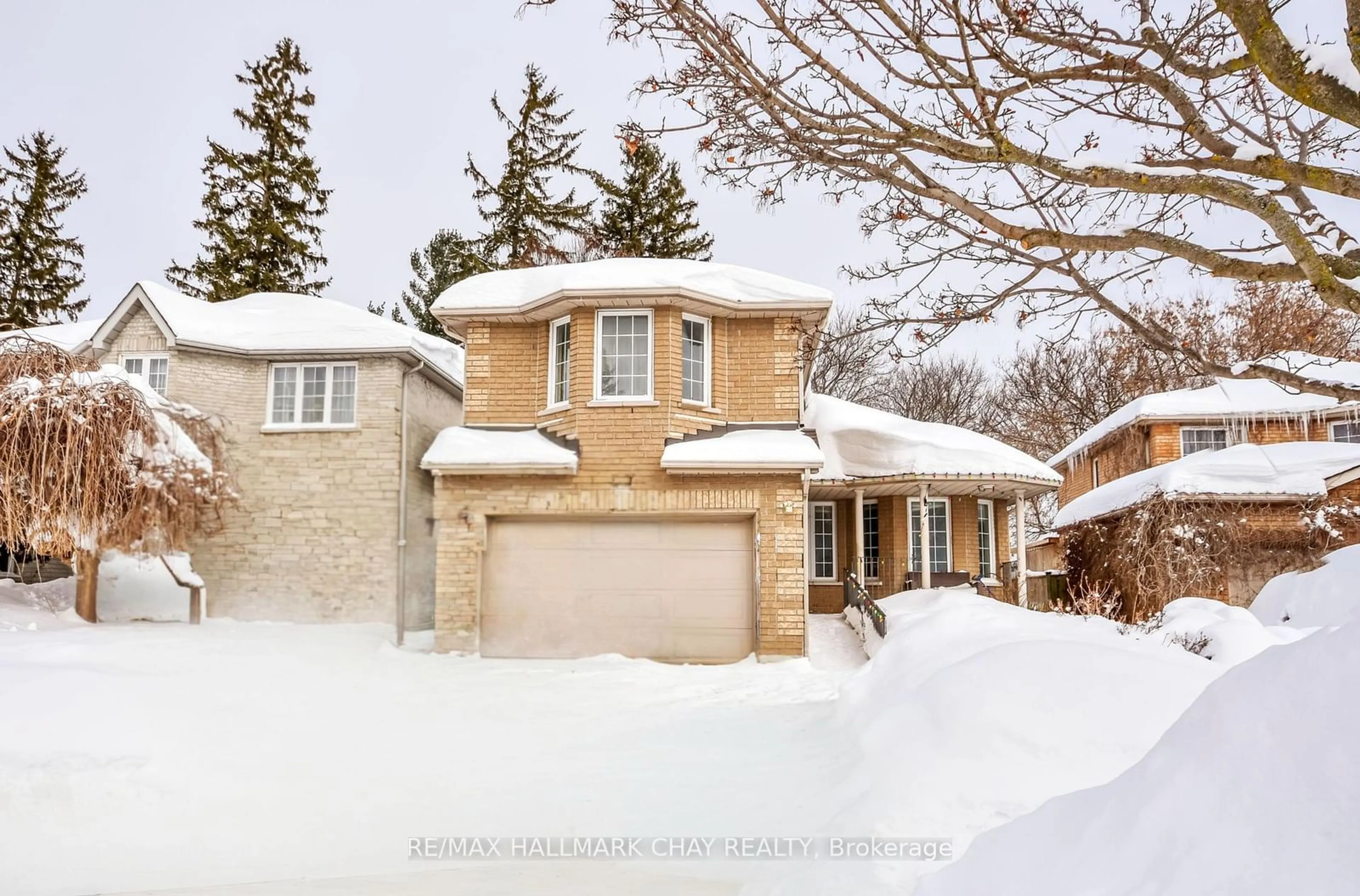 Home with brick exterior material, street for 37 Loon Ave, Barrie Ontario L4N 8W6