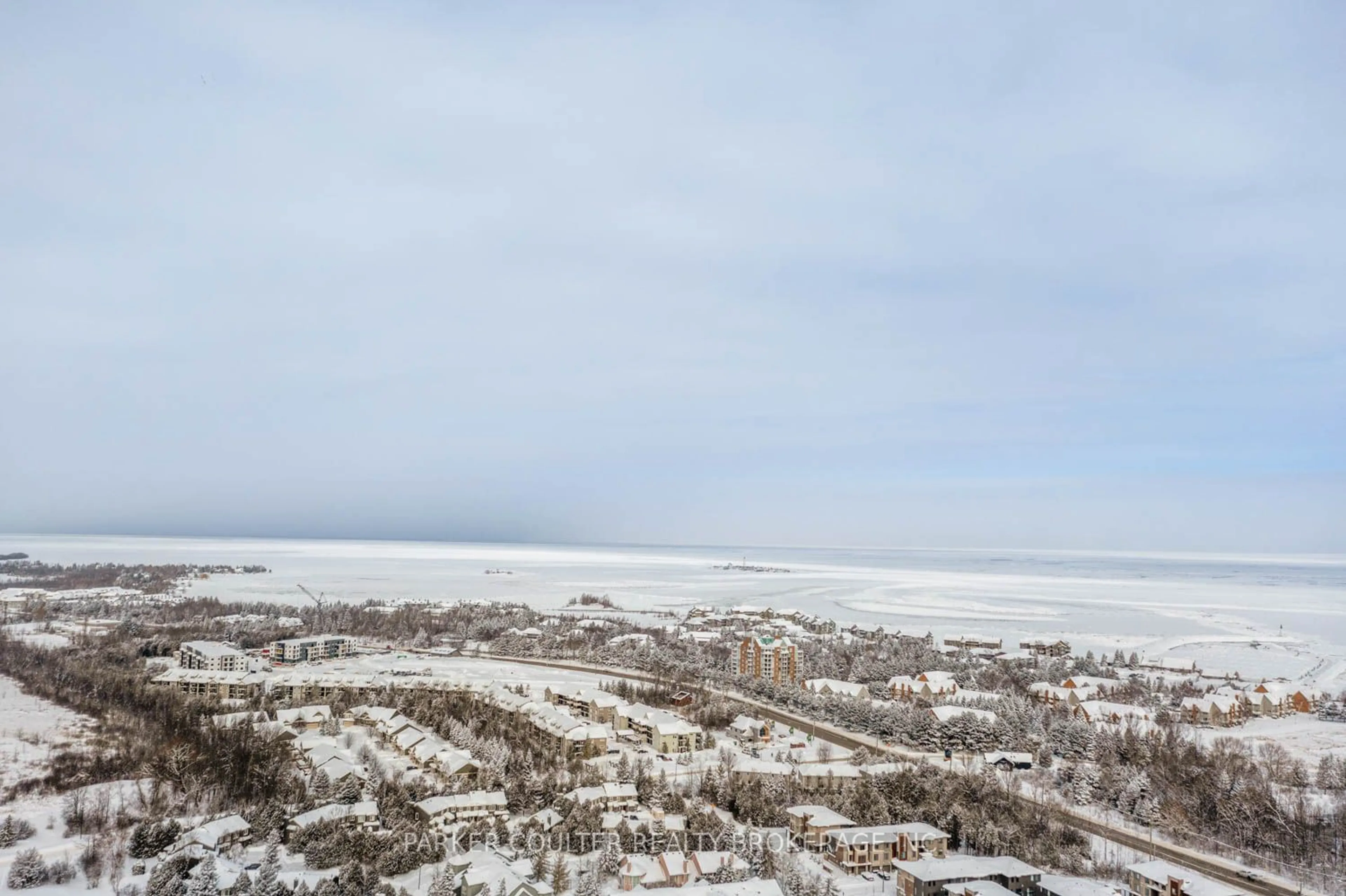 A pic from outside/outdoor area/front of a property/back of a property/a pic from drone, water/lake/river/ocean view for 20 Wildrose Tr #42, Collingwood Ontario L9Y 0J4