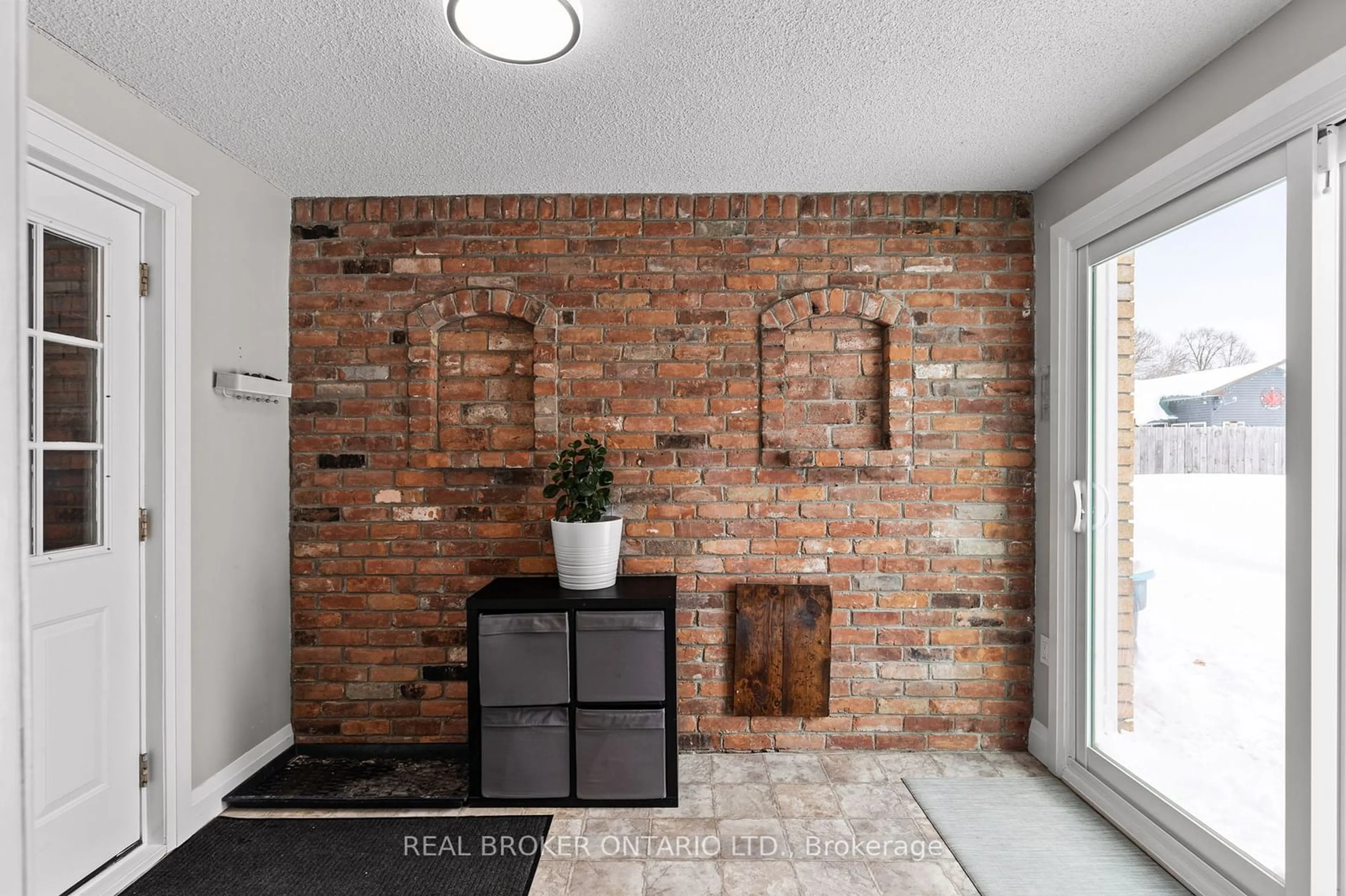 Indoor entryway for 21 John St, Springwater Ontario L0L 1P0