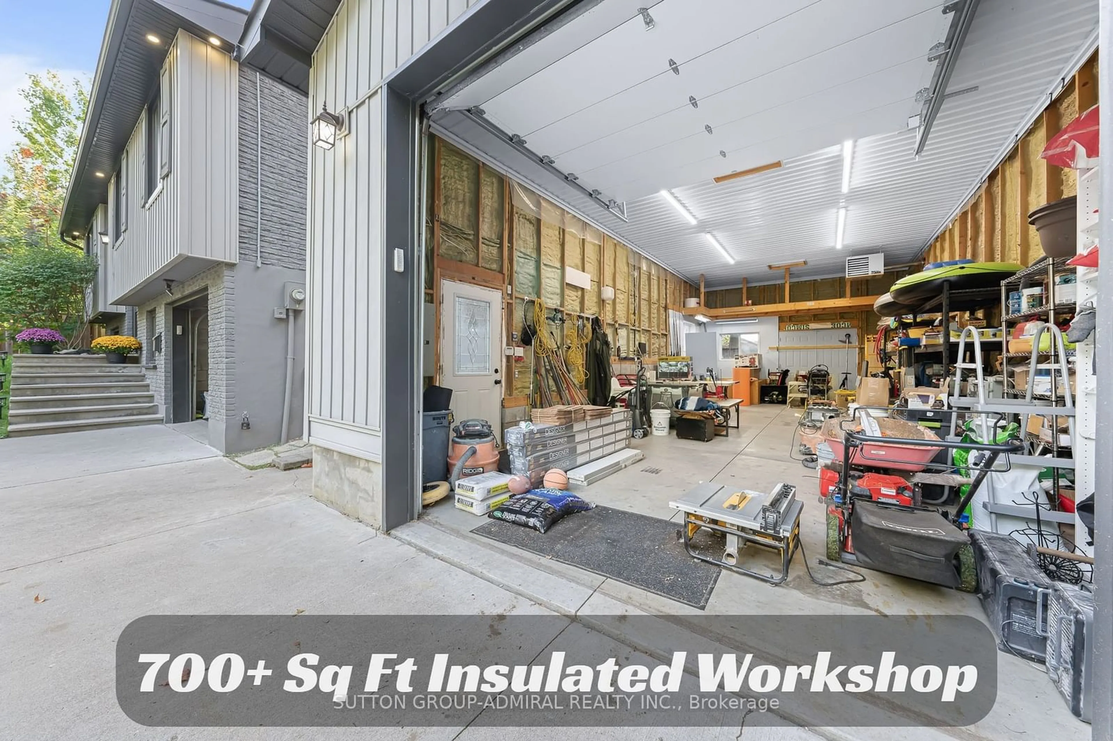 Indoor garage for 170 Patterson Rd, Barrie Ontario L4N 3W4