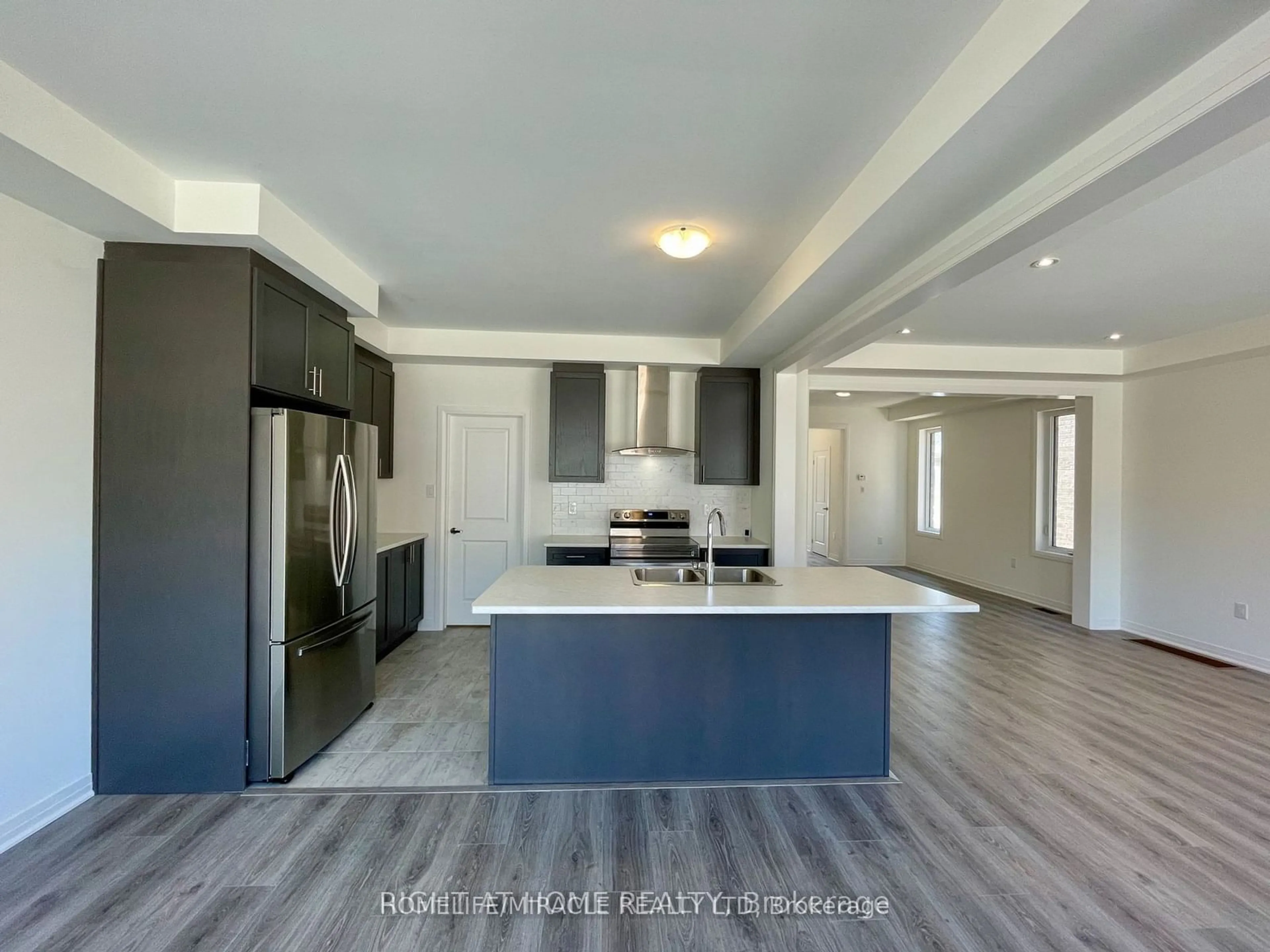 Open concept kitchen, unknown for 63 Shepherd Dr, Barrie Ontario L9J 0K4