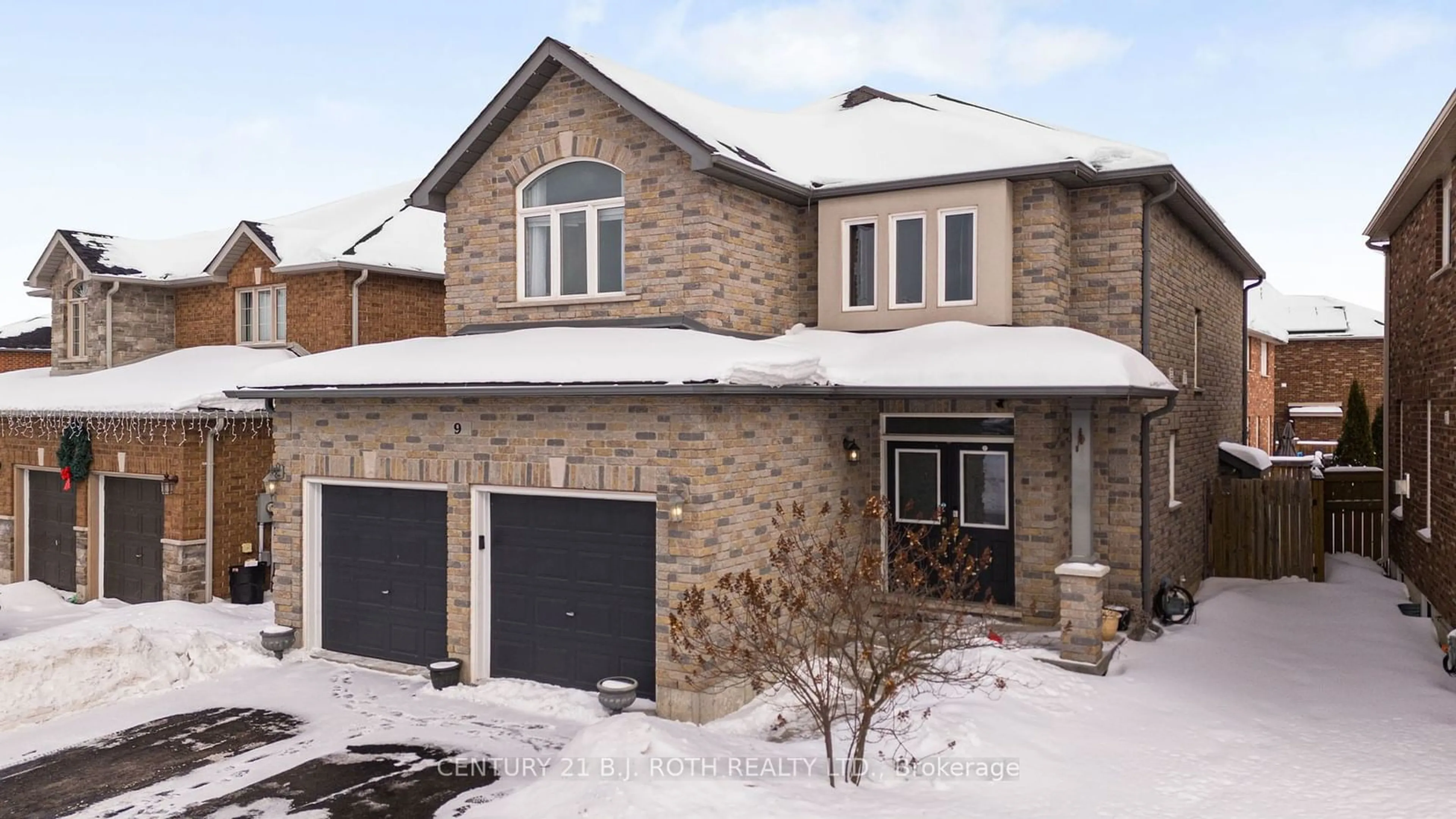 Home with brick exterior material, street for 9 KIERLAND Rd, Barrie Ontario L4N 6G5