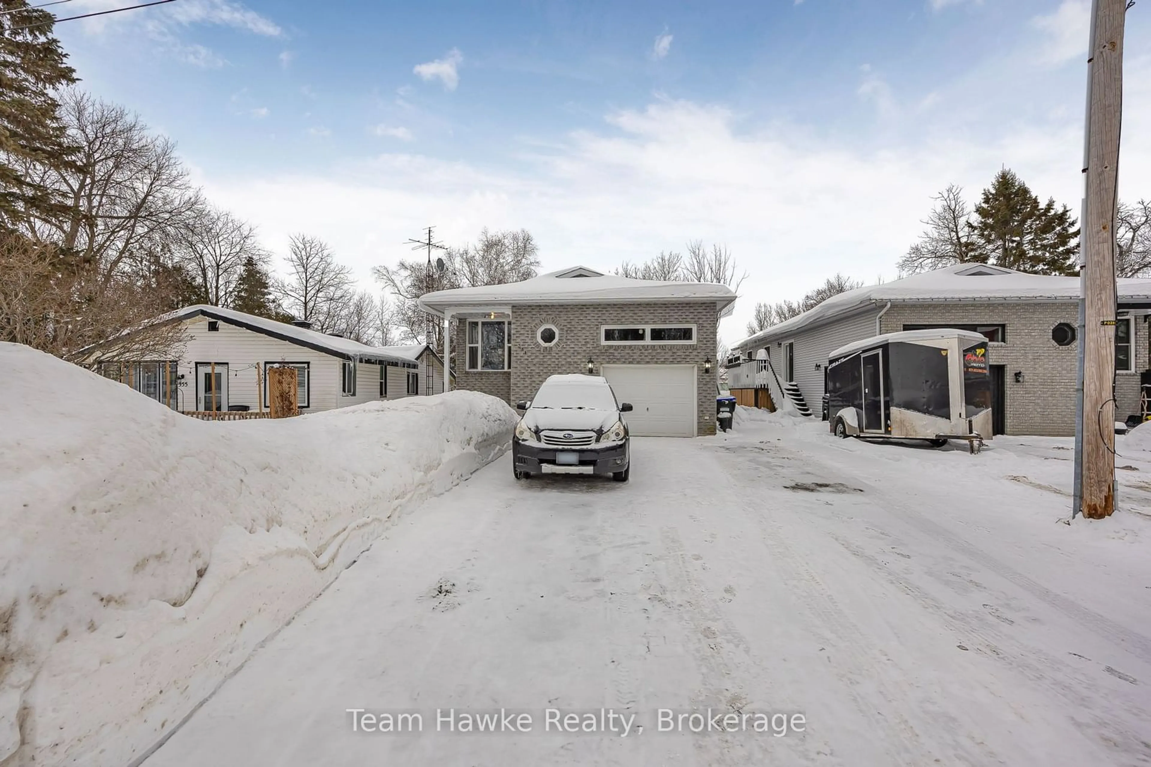 A pic from outside/outdoor area/front of a property/back of a property/a pic from drone, street for 361 Wardell St, Tay Ontario L0K 1R0