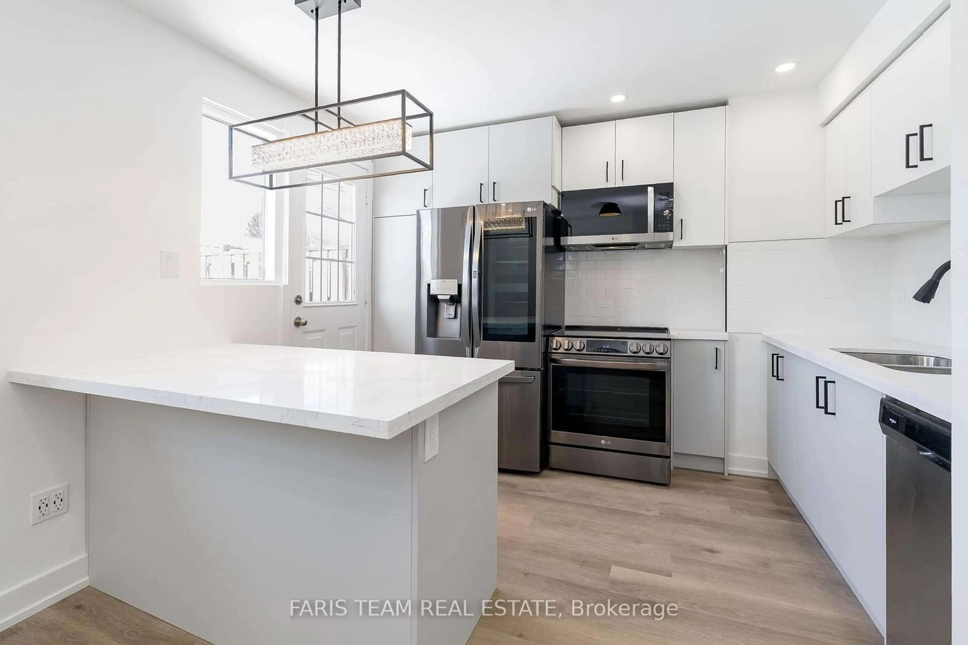 Open concept kitchen, unknown for 63 Ferris Lane #L6, Barrie Ontario L4M 5C4