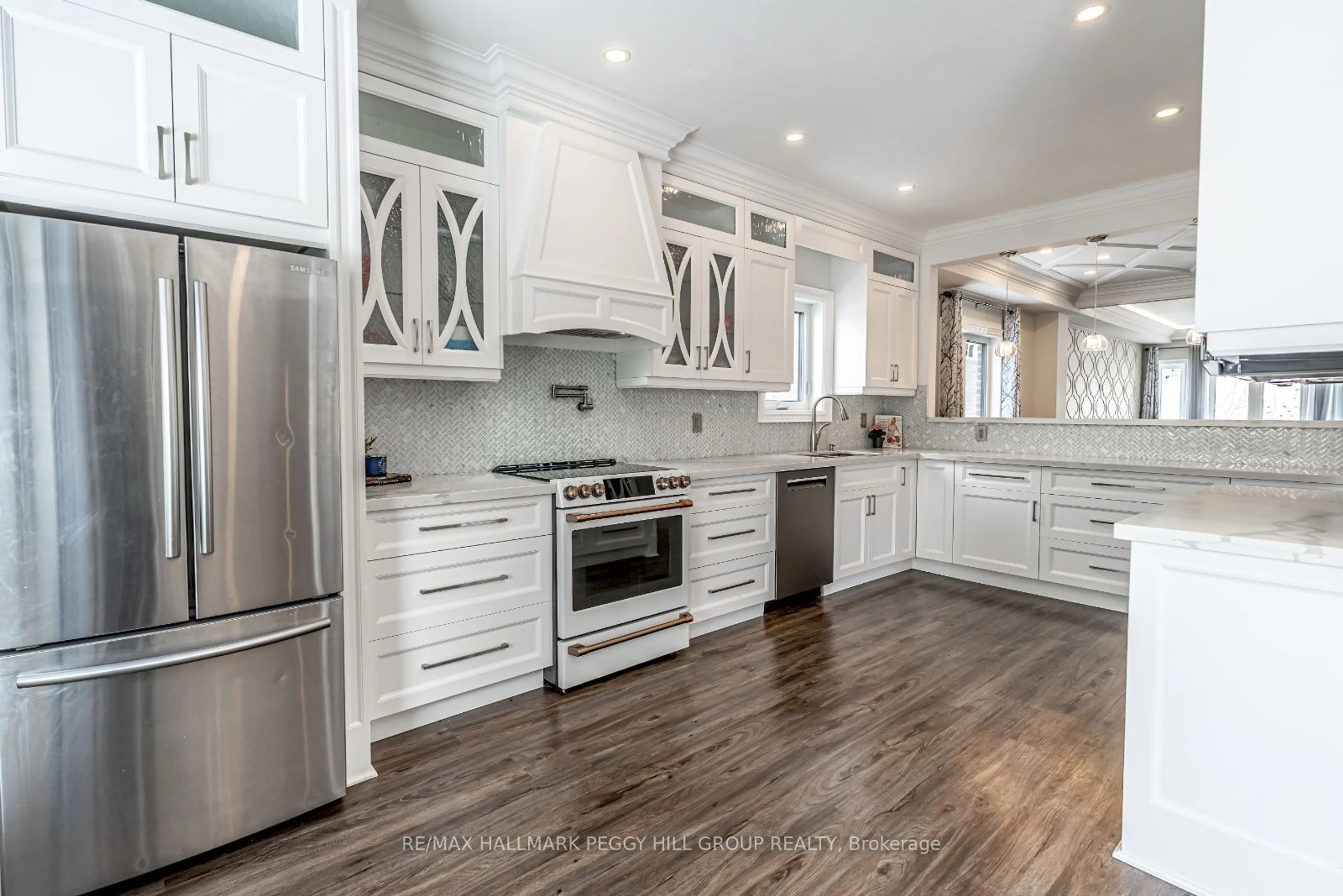 Open concept kitchen, unknown for 99 McIntyre Dr, Barrie Ontario L4N 4K6