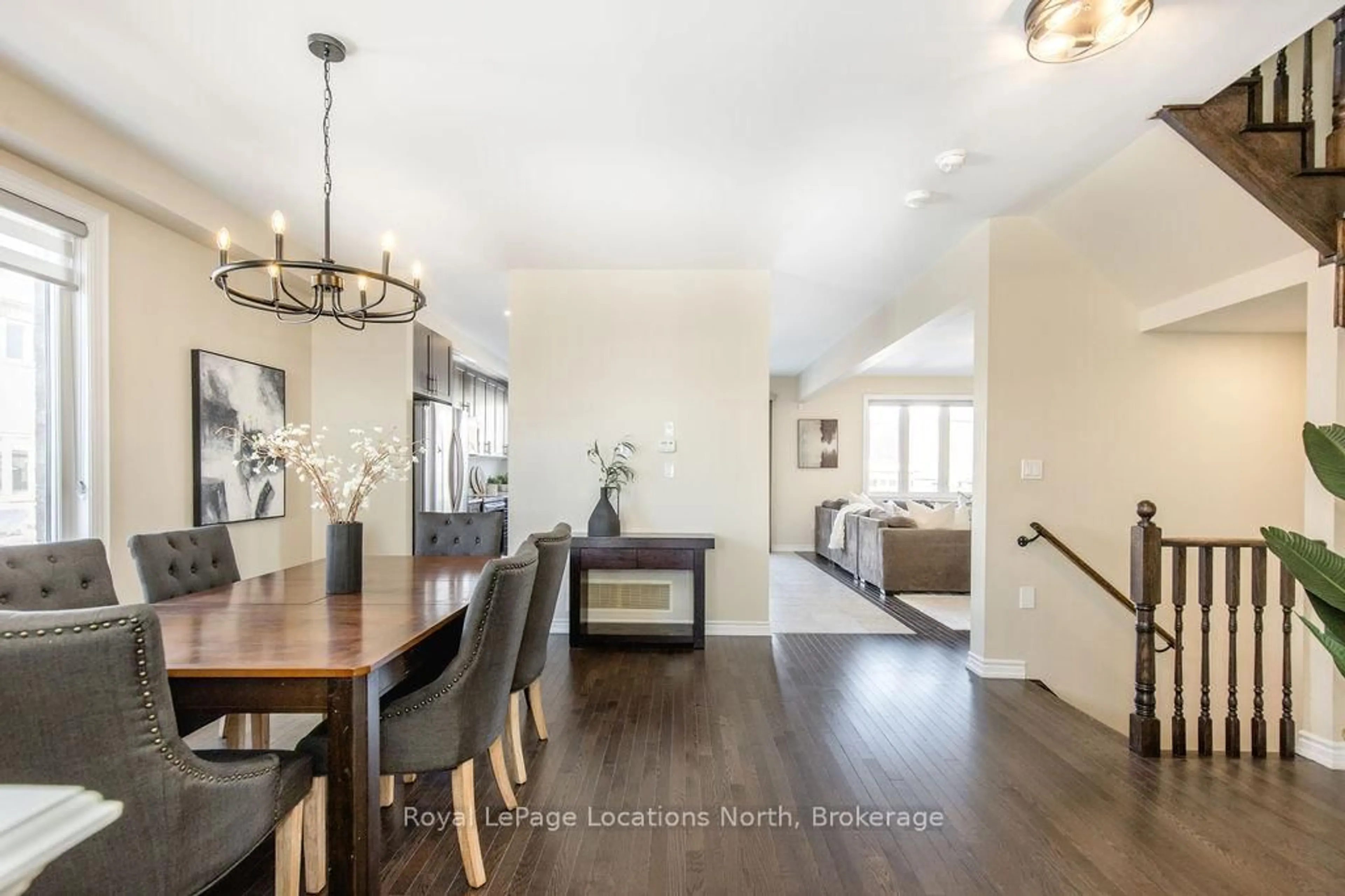 Dining room, wood/laminate floor for 13 Academy Ave, Wasaga Beach Ontario L9Z 0G9