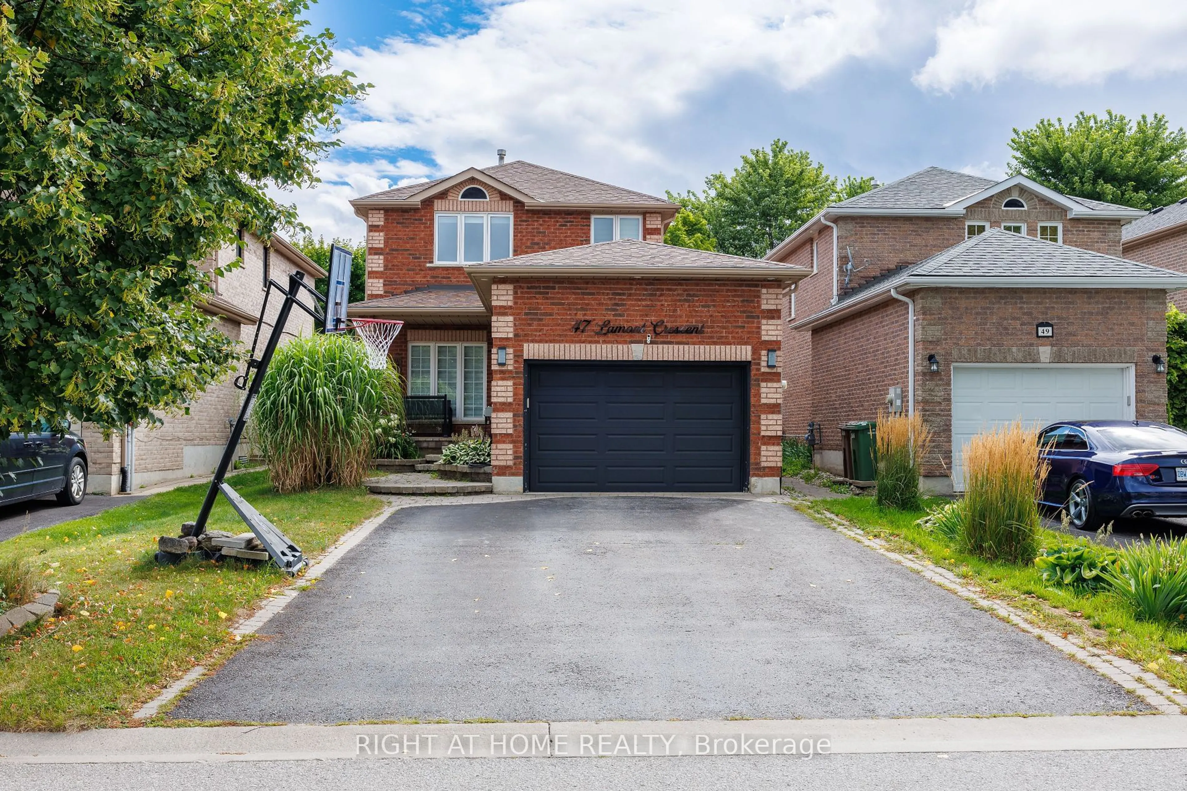 Home with brick exterior material, street for 47 Lamont Cres, Barrie Ontario L4N 2H3