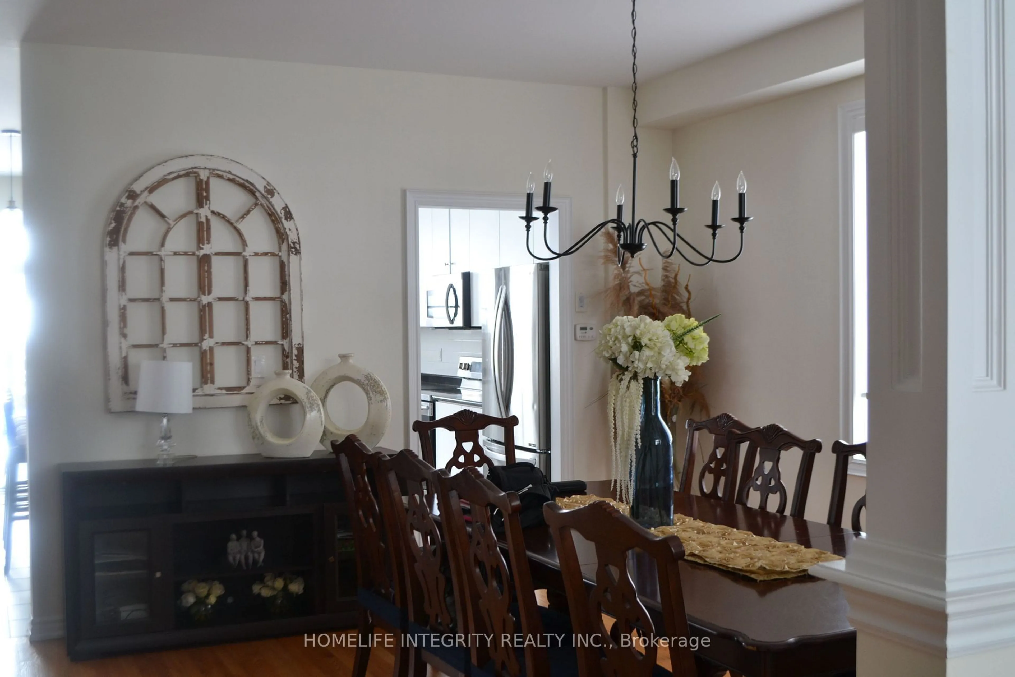 Dining room, unknown for 9 Academy Ave, Wasaga Beach Ontario L9Z 1J4