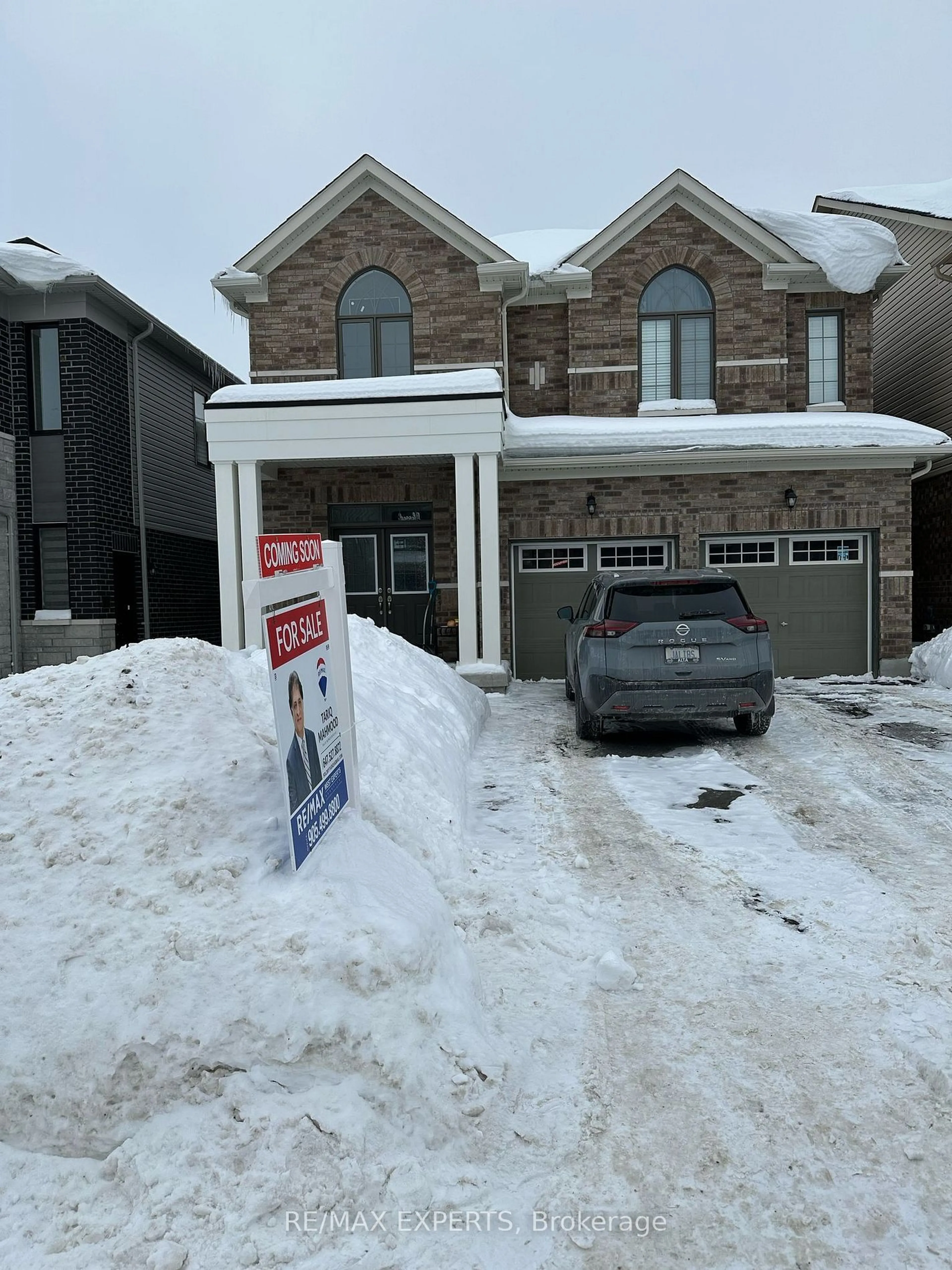 Unknown for 31 Rochester Dr, Barrie Ontario L9S 2Z8