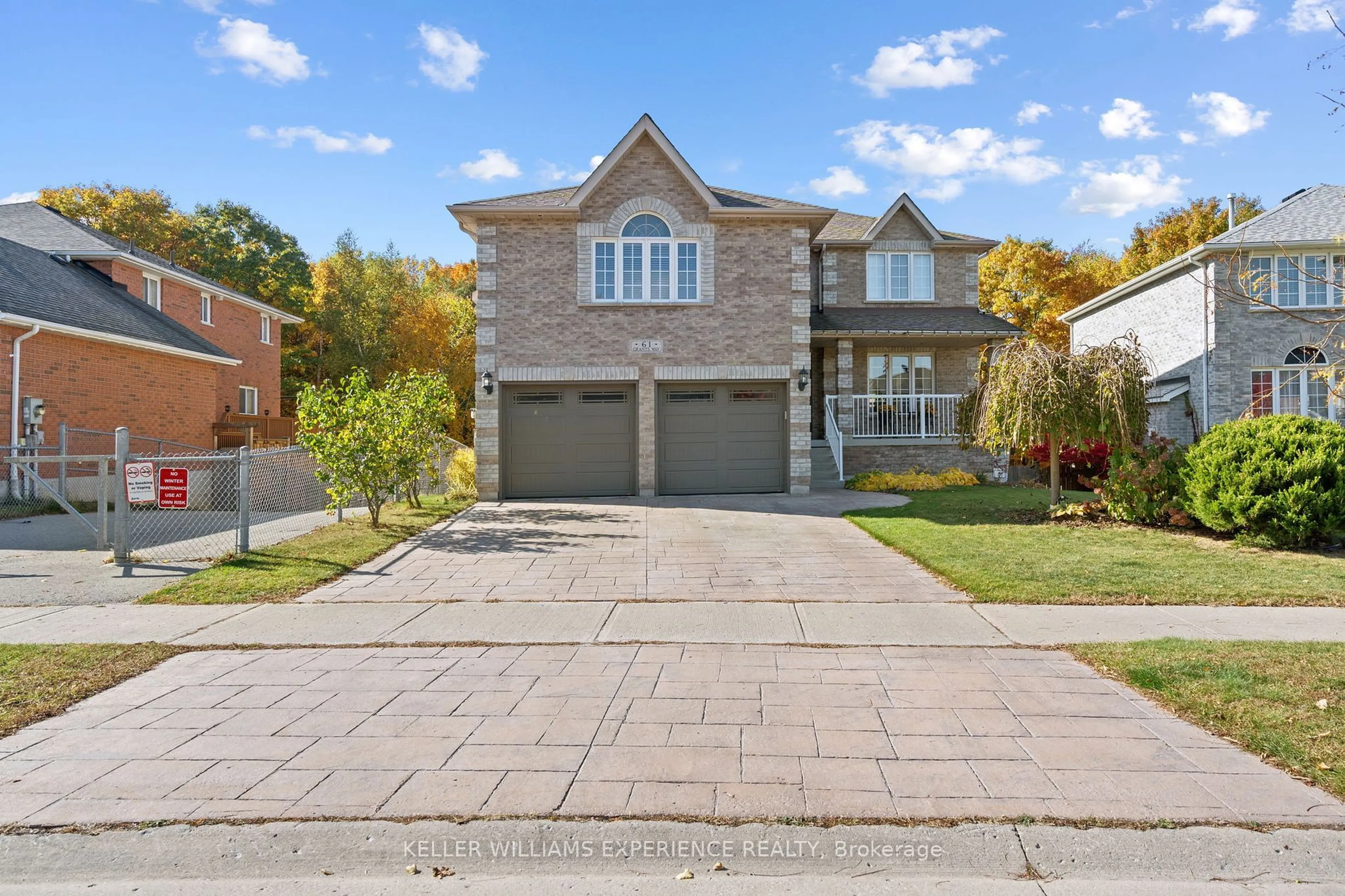 Home with brick exterior material, street for 61 Grant's Way, Barrie Ontario L4N 0J5