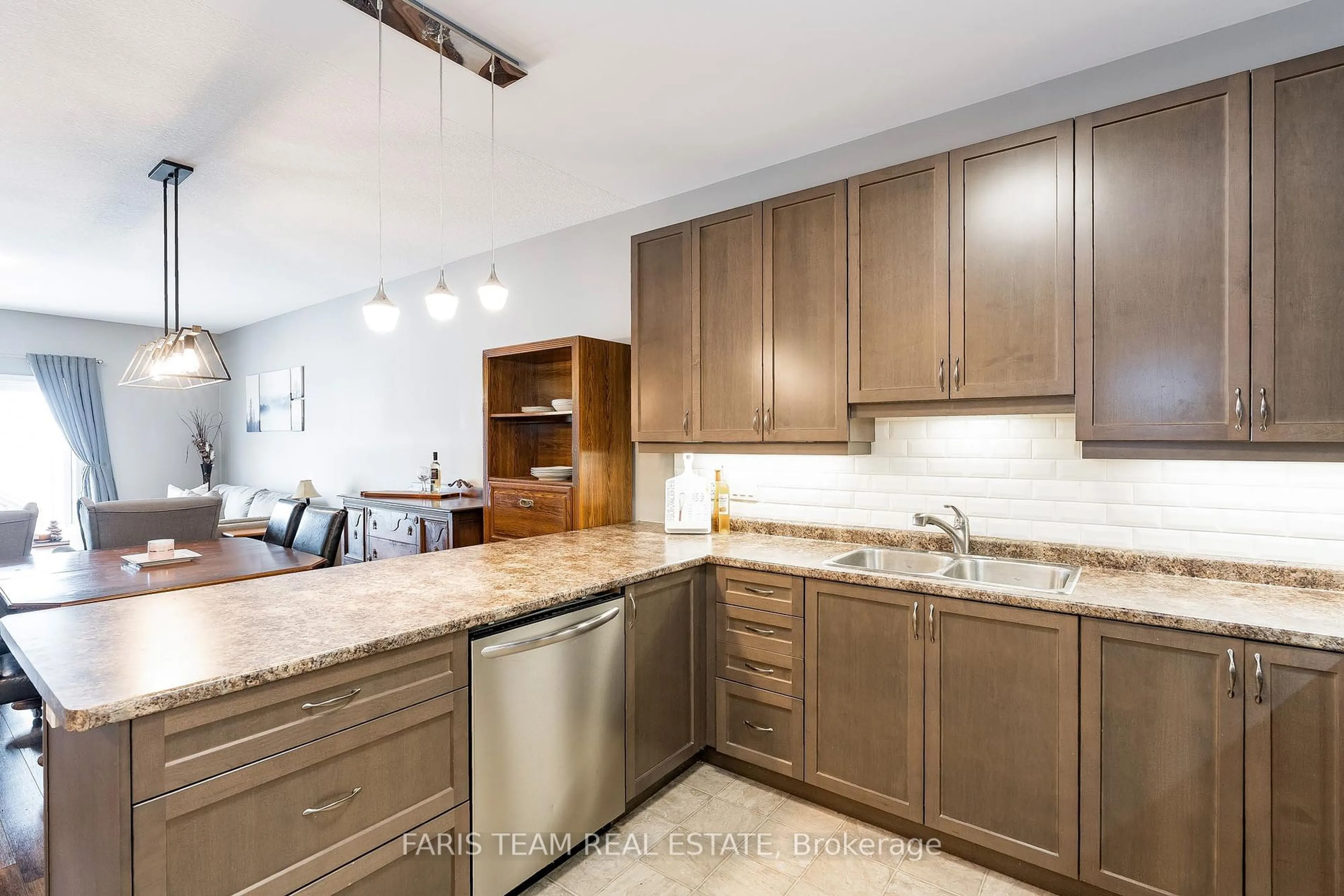 Open concept kitchen, unknown for 6 Danny Dr, Orillia Ontario L3V 0G3