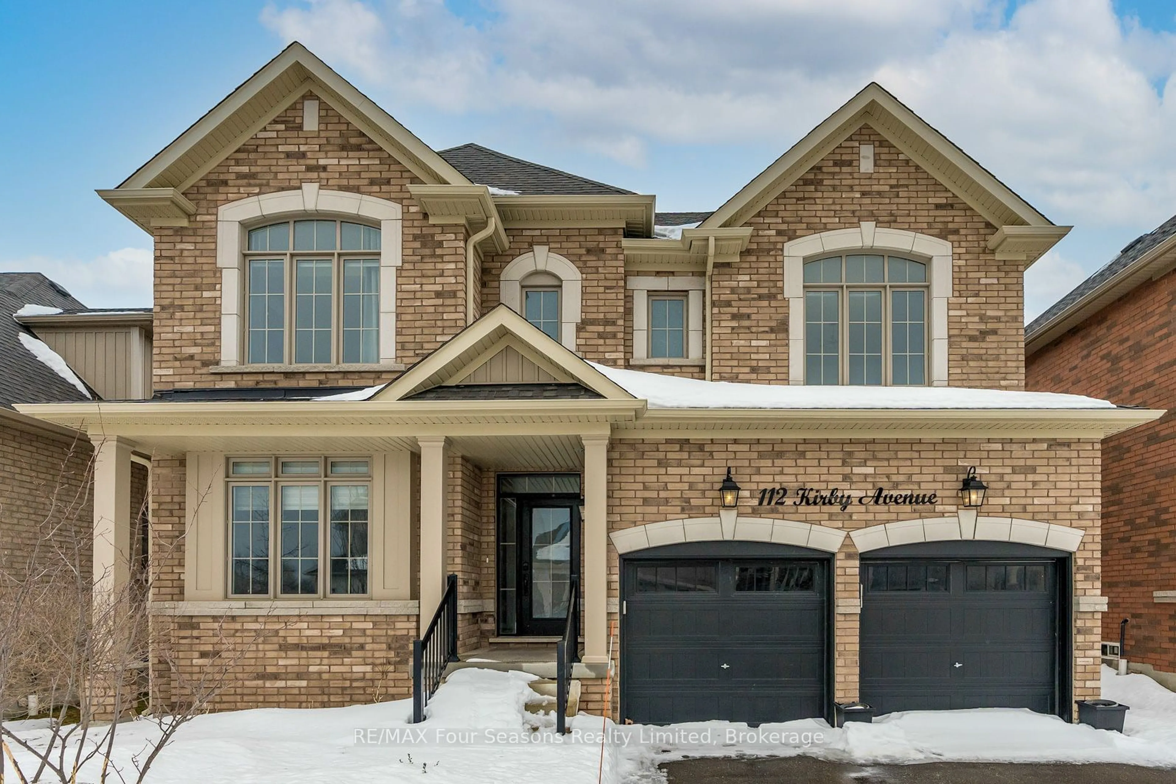 Home with brick exterior material, street for 112 Kirby Ave, Collingwood Ontario L9Y 4C5