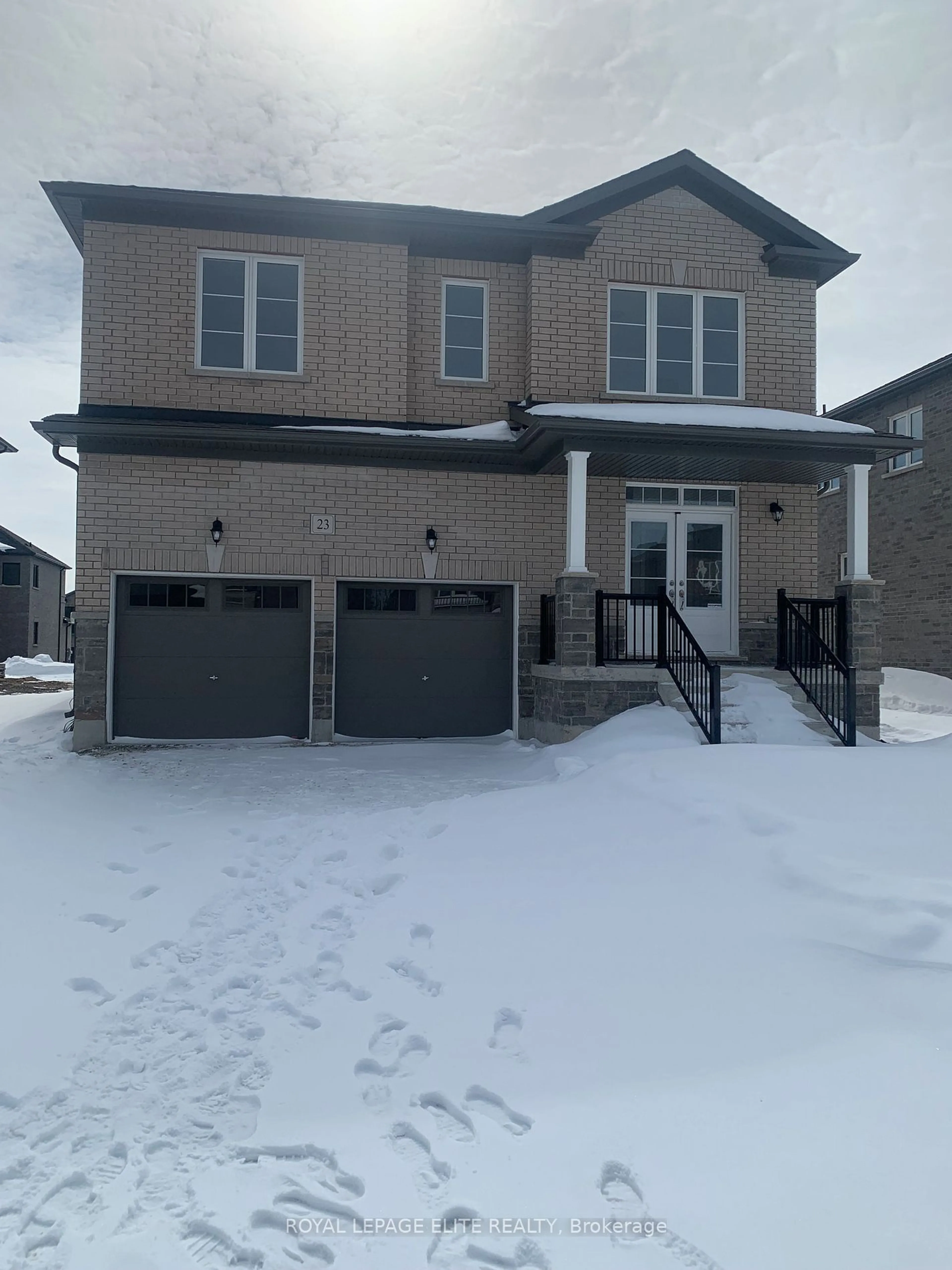 Home with brick exterior material, street for 23 AMBER Dr, Wasaga Beach Ontario L9Z 0R9