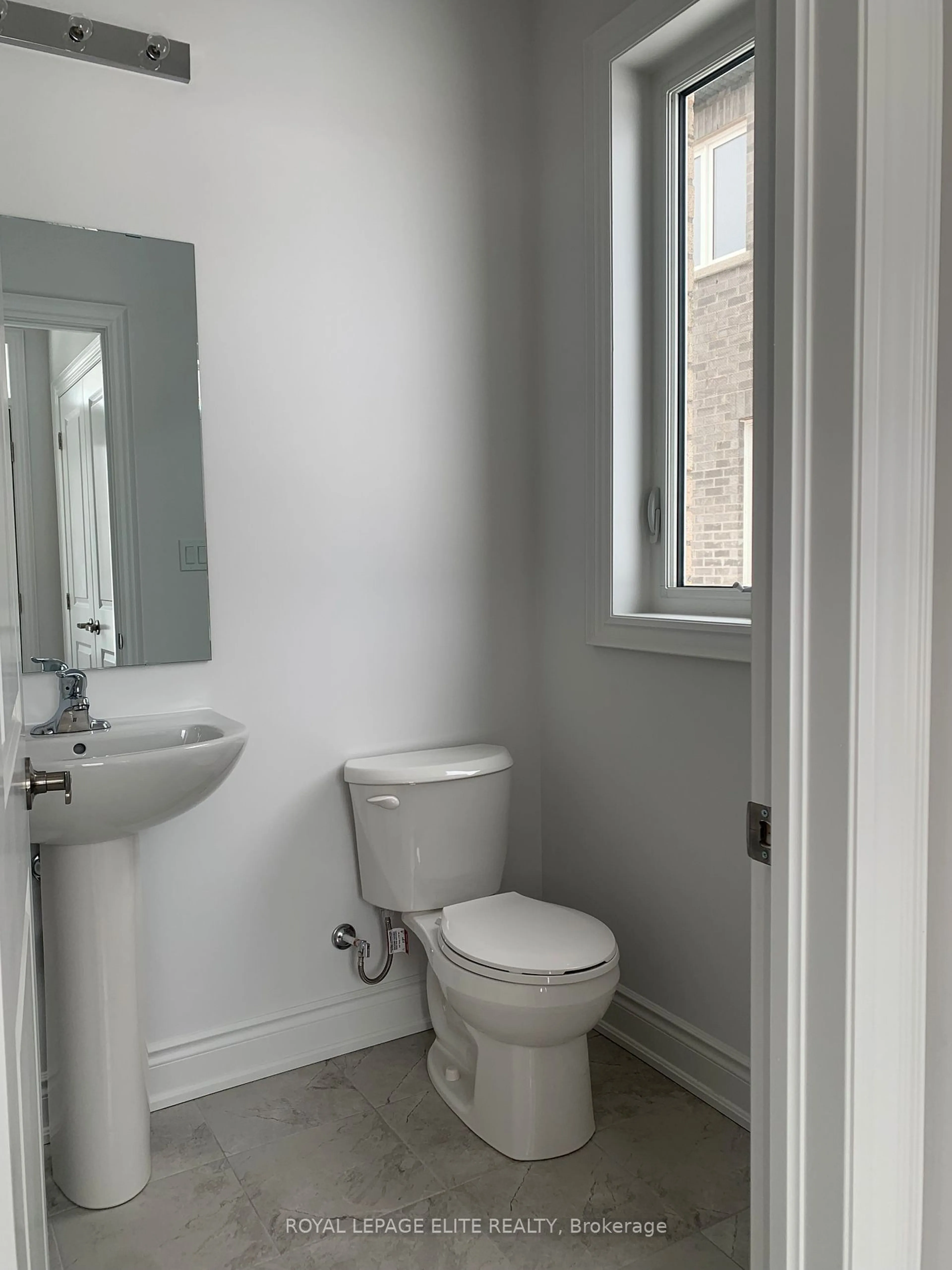 Standard bathroom, unknown for 23 AMBER Dr, Wasaga Beach Ontario L9Z 0R9