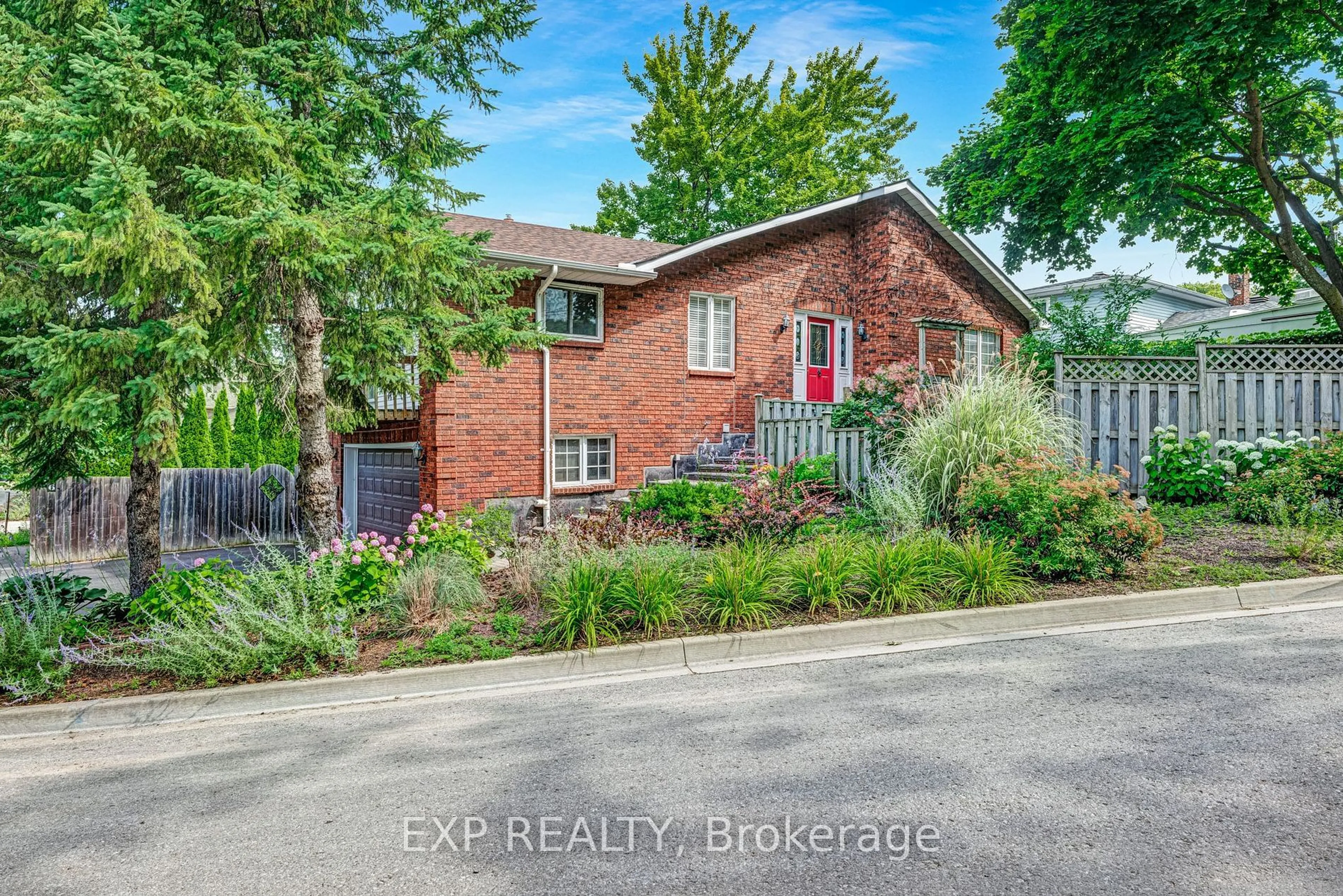 Home with brick exterior material, street for 36 Brennan Ave, Barrie Ontario L4N 3X3