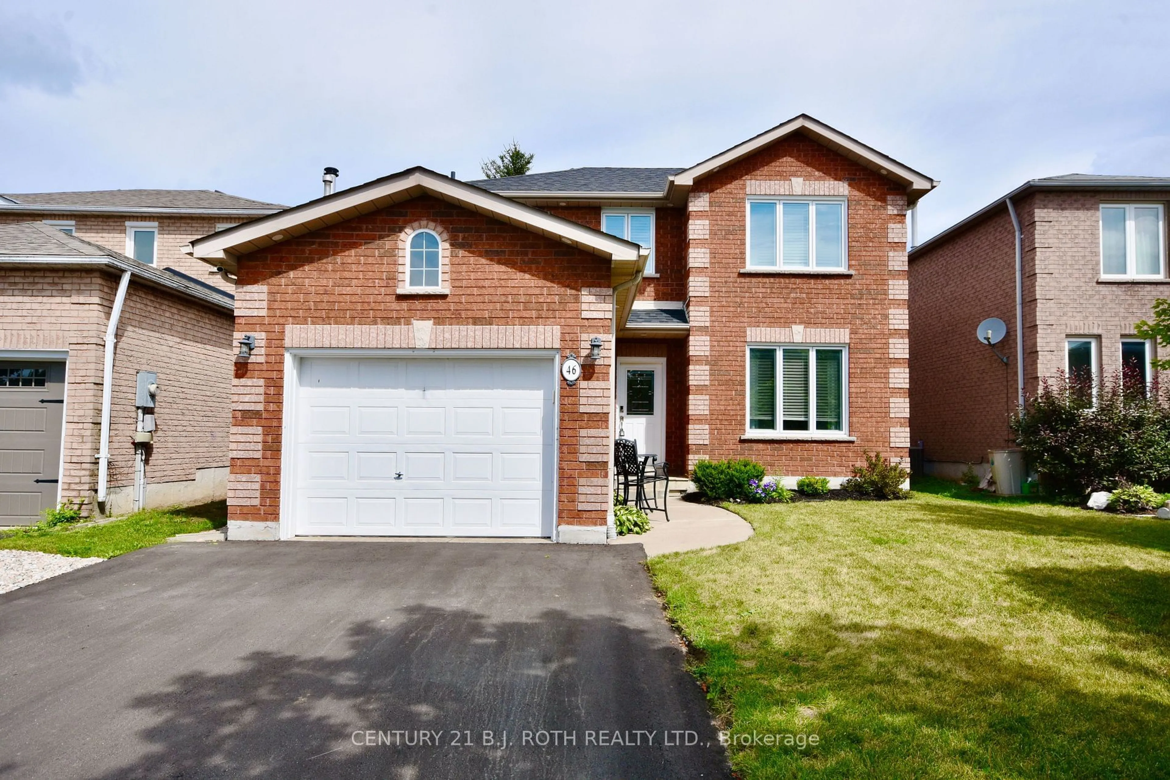 Home with brick exterior material, street for 46 Mcveigh Dr, Barrie Ontario L4N 7E4