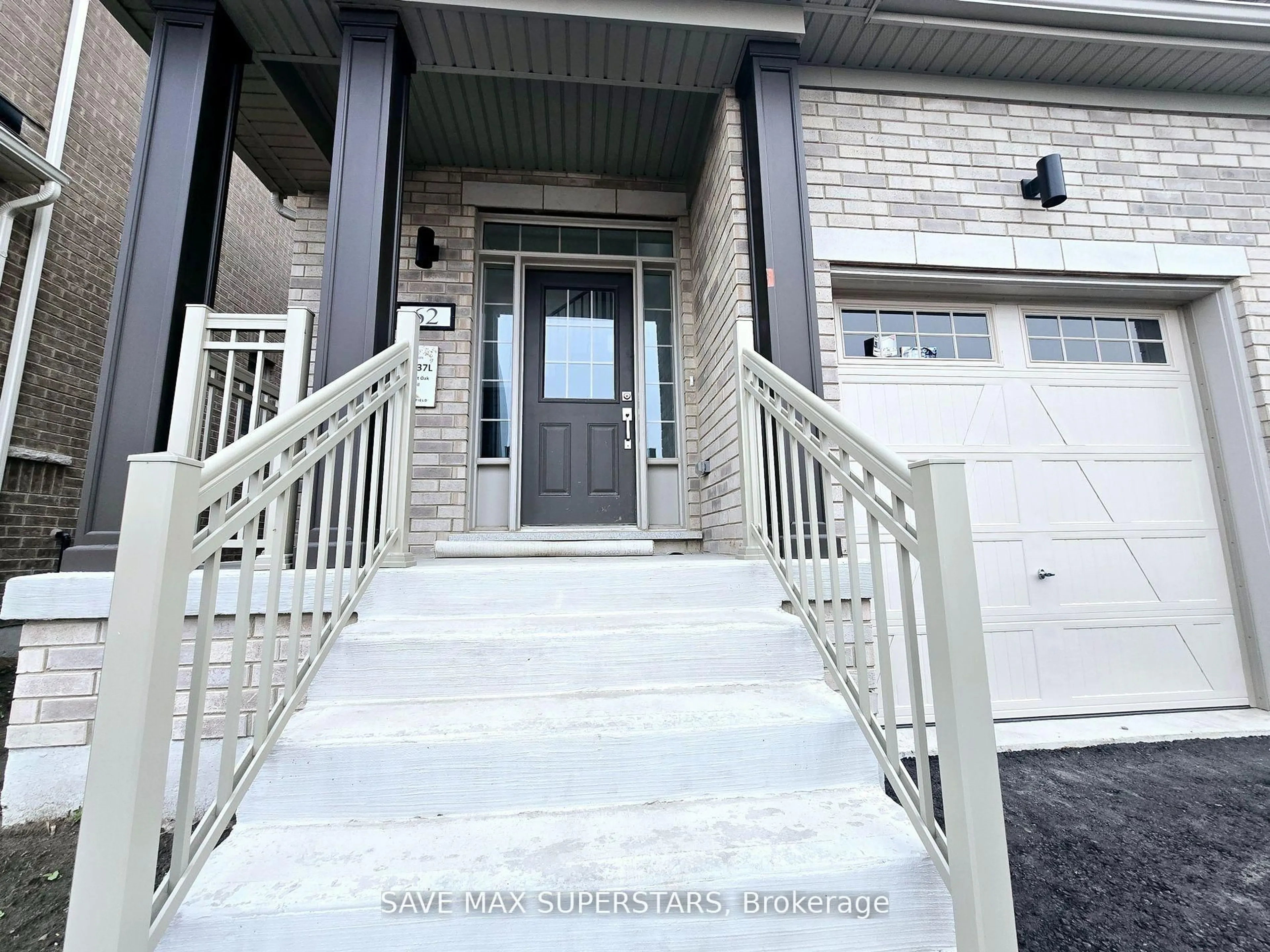 Unknown for 62 West Oak Tr, Barrie Ontario L9J 0K8