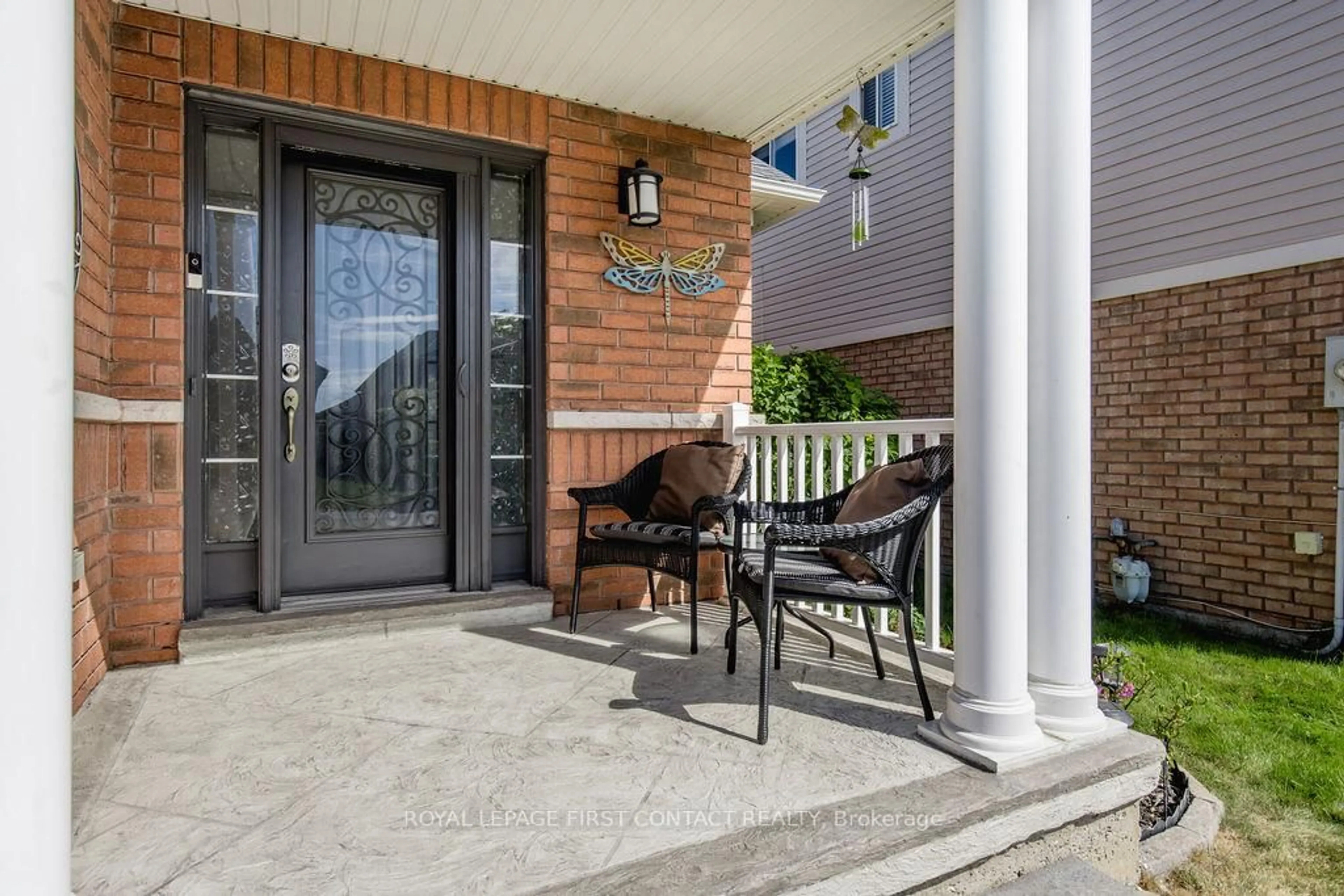 Patio, street for 60 Westminster Circ, Barrie Ontario L4M 0A5