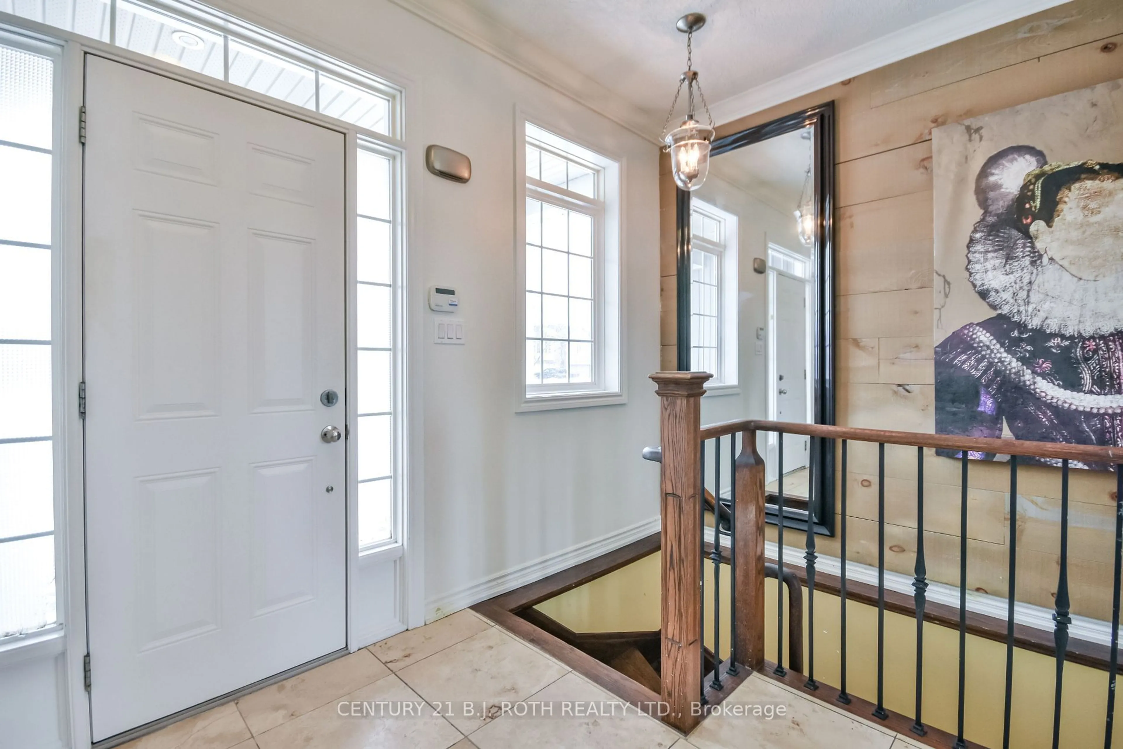 Indoor entryway for 49 Athabaska Rd, Barrie Ontario L4N 8E8