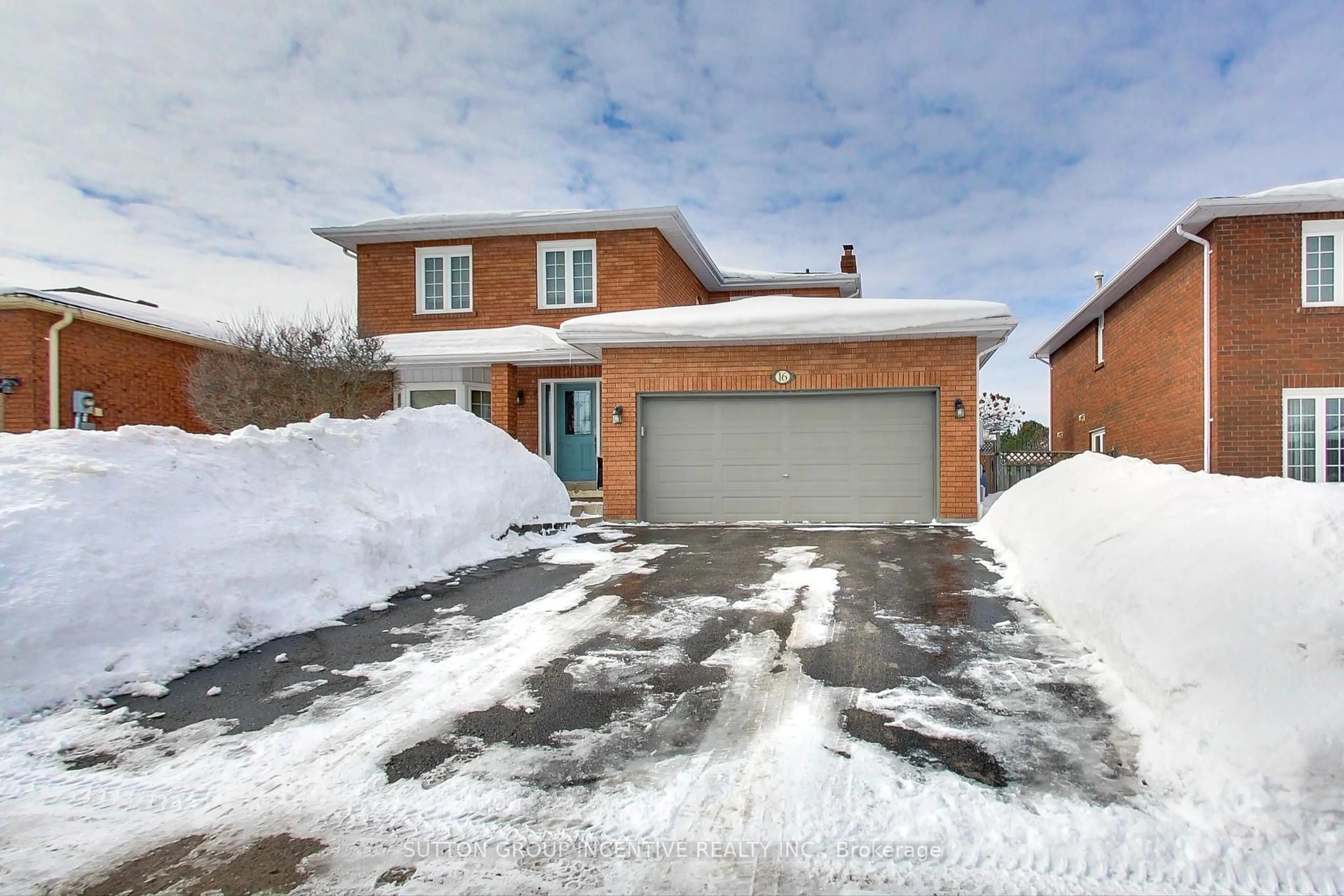 Home with brick exterior material, street for 16 Byron Cres, Barrie Ontario L4N 6G6